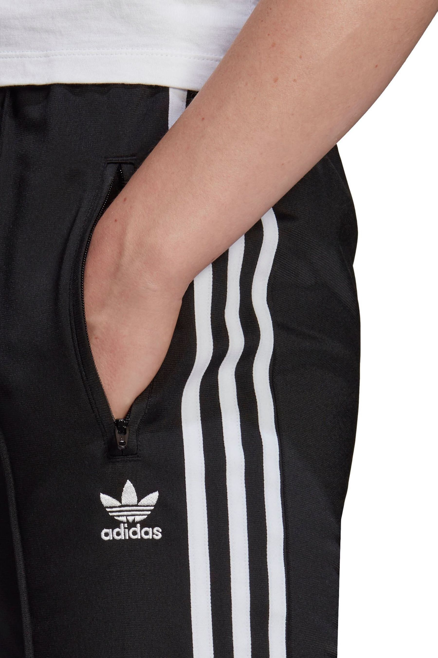 Ce1673 adidas store