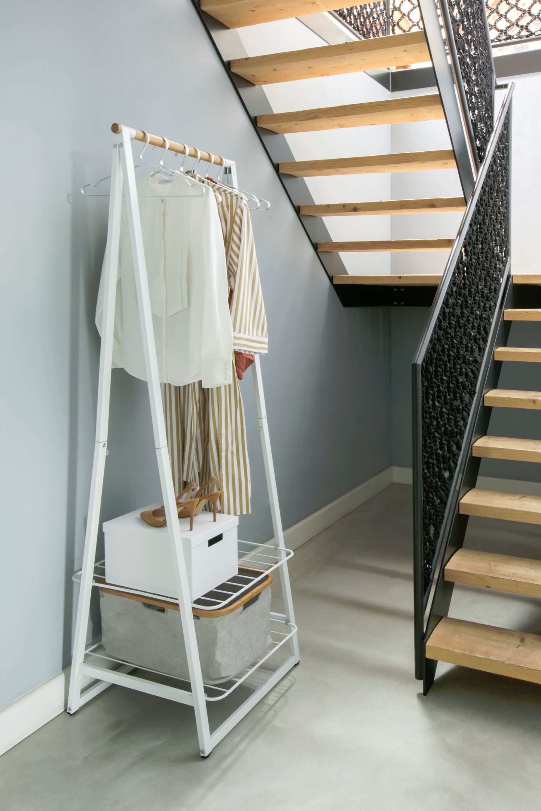 Clothes rail next top