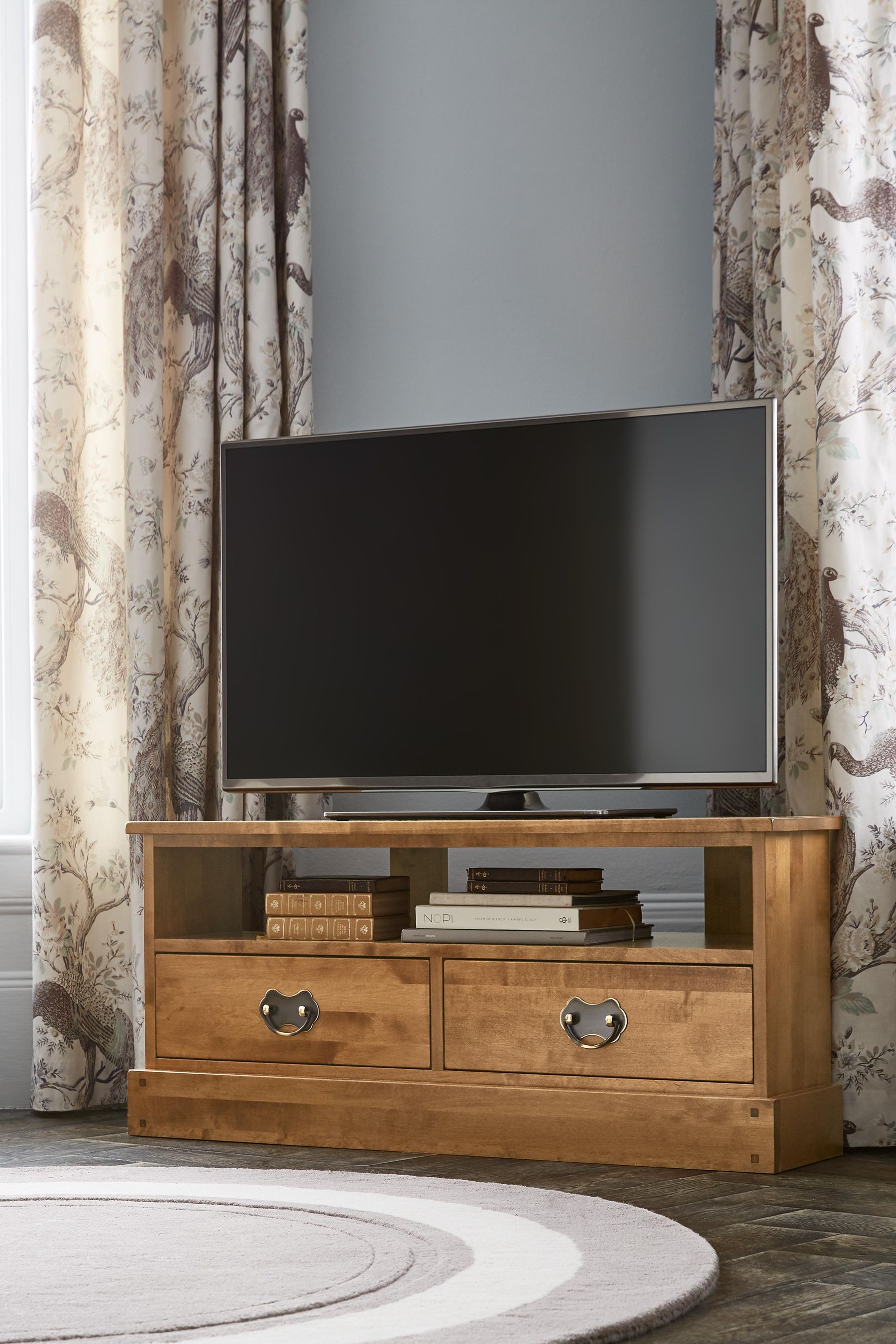 Laura Ashley Honey Gold Garrat Corner TV Stand