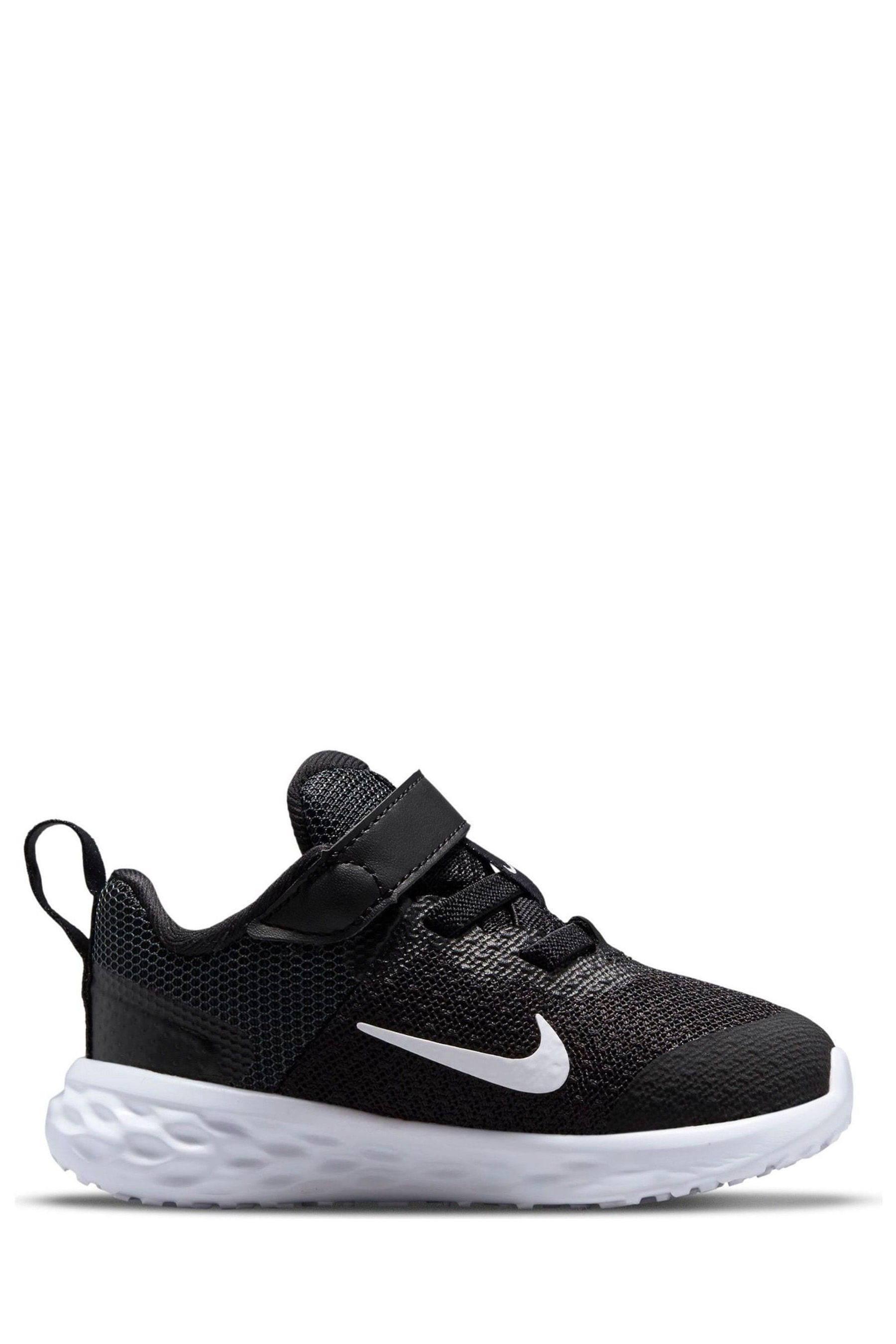 Kids black trainers nike sales