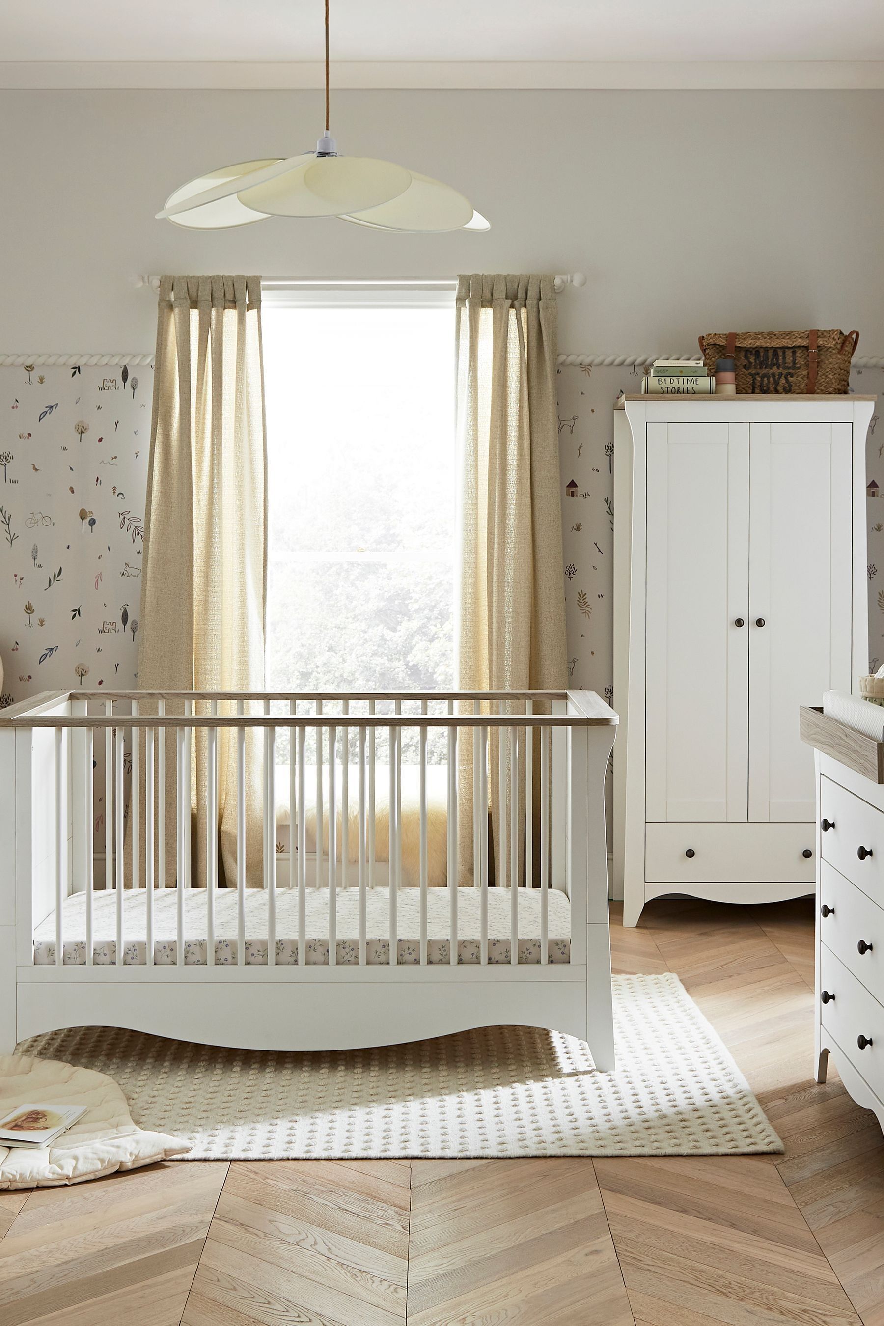 Full nursery furniture sets 2025