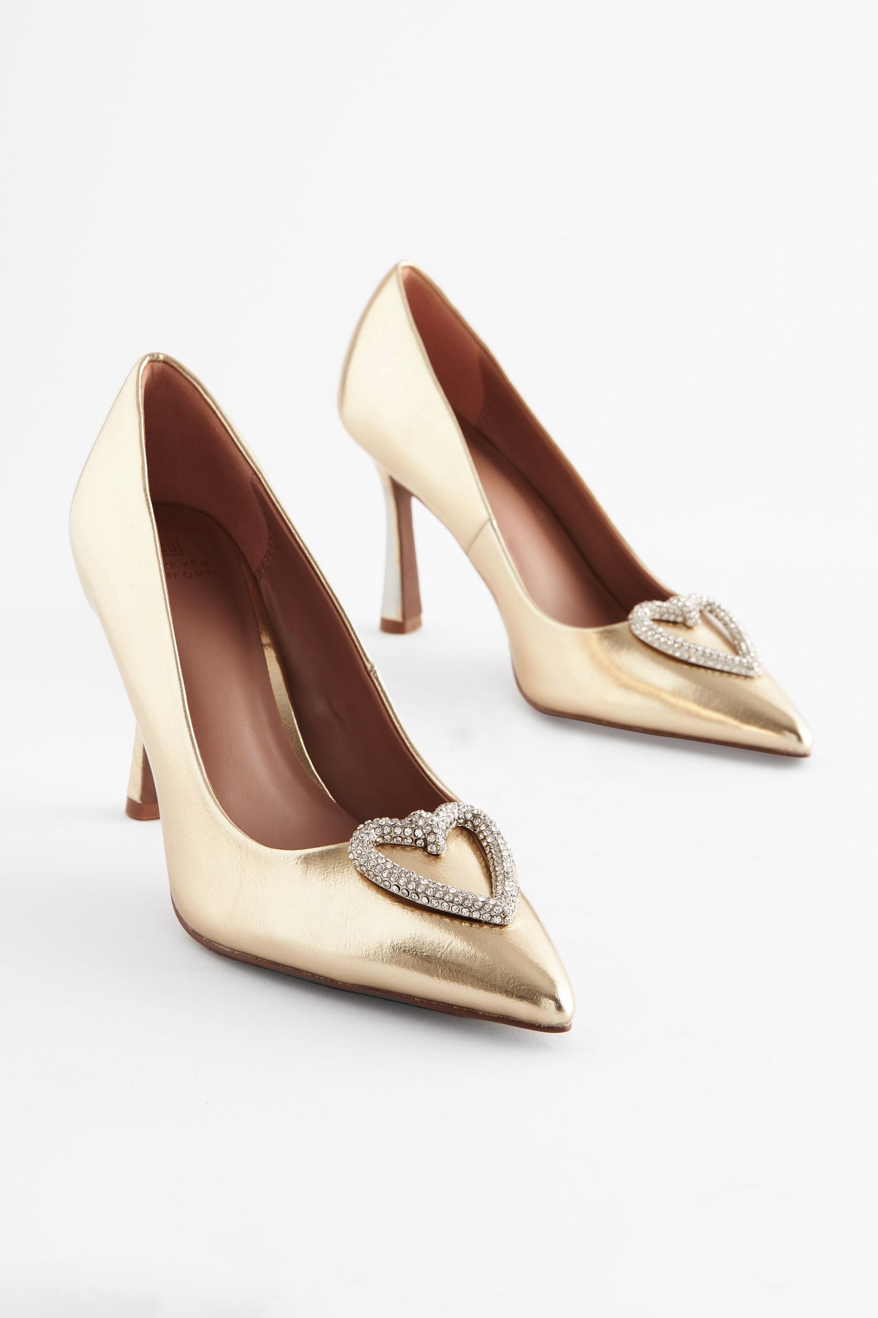 Gold court shoes wide fit hotsell