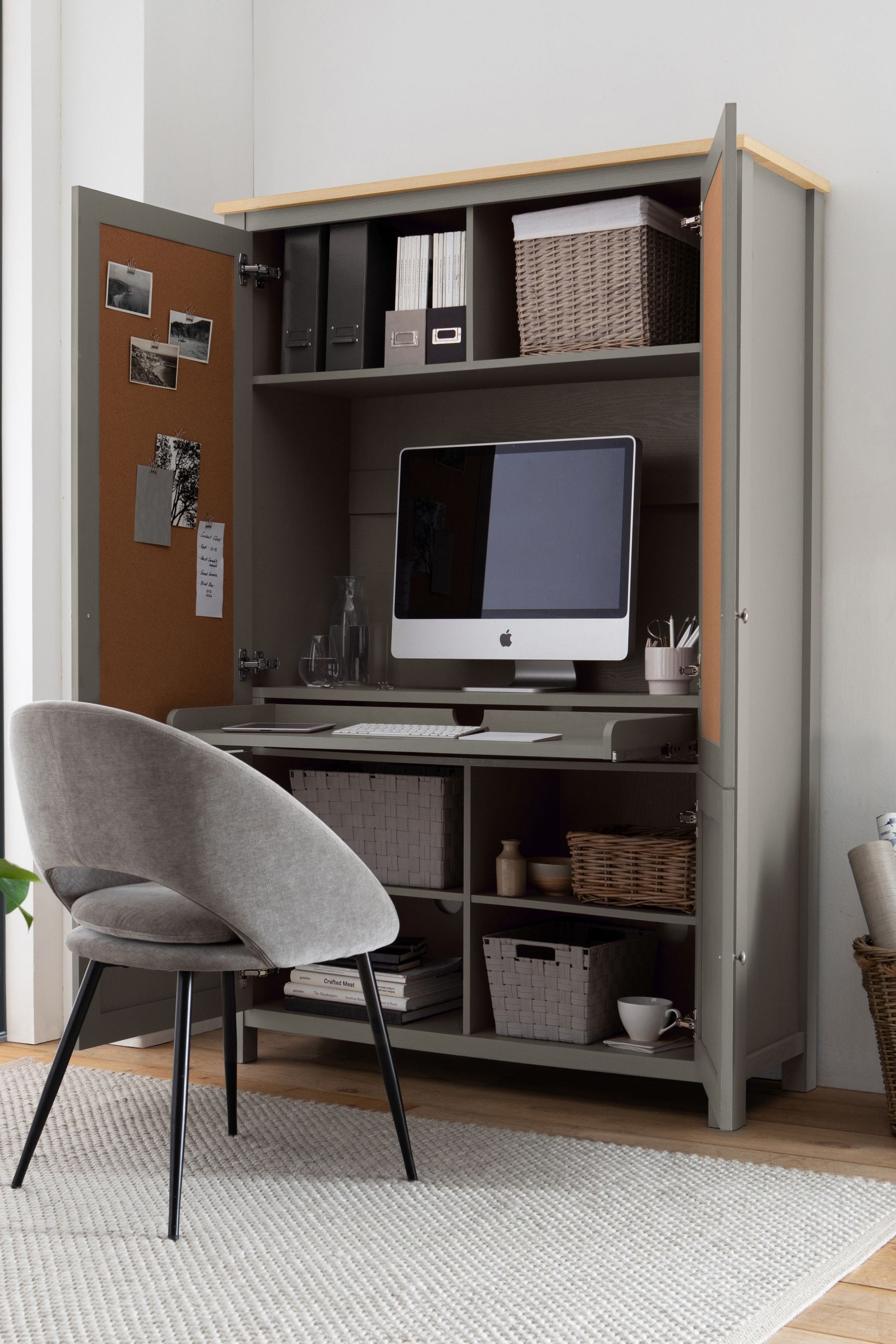 Small clearance hideaway desk