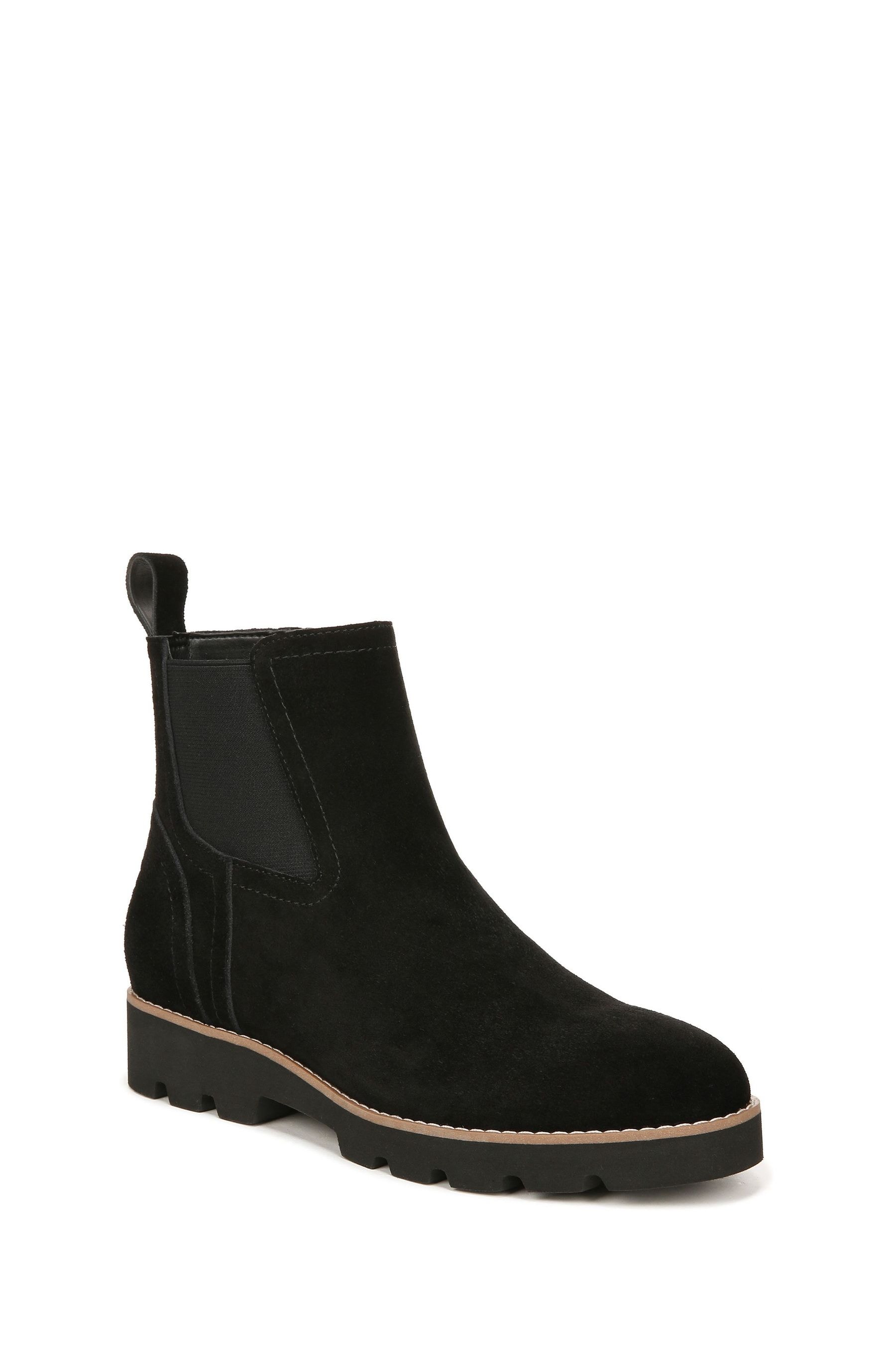 Vionic chelsea sales boots womens