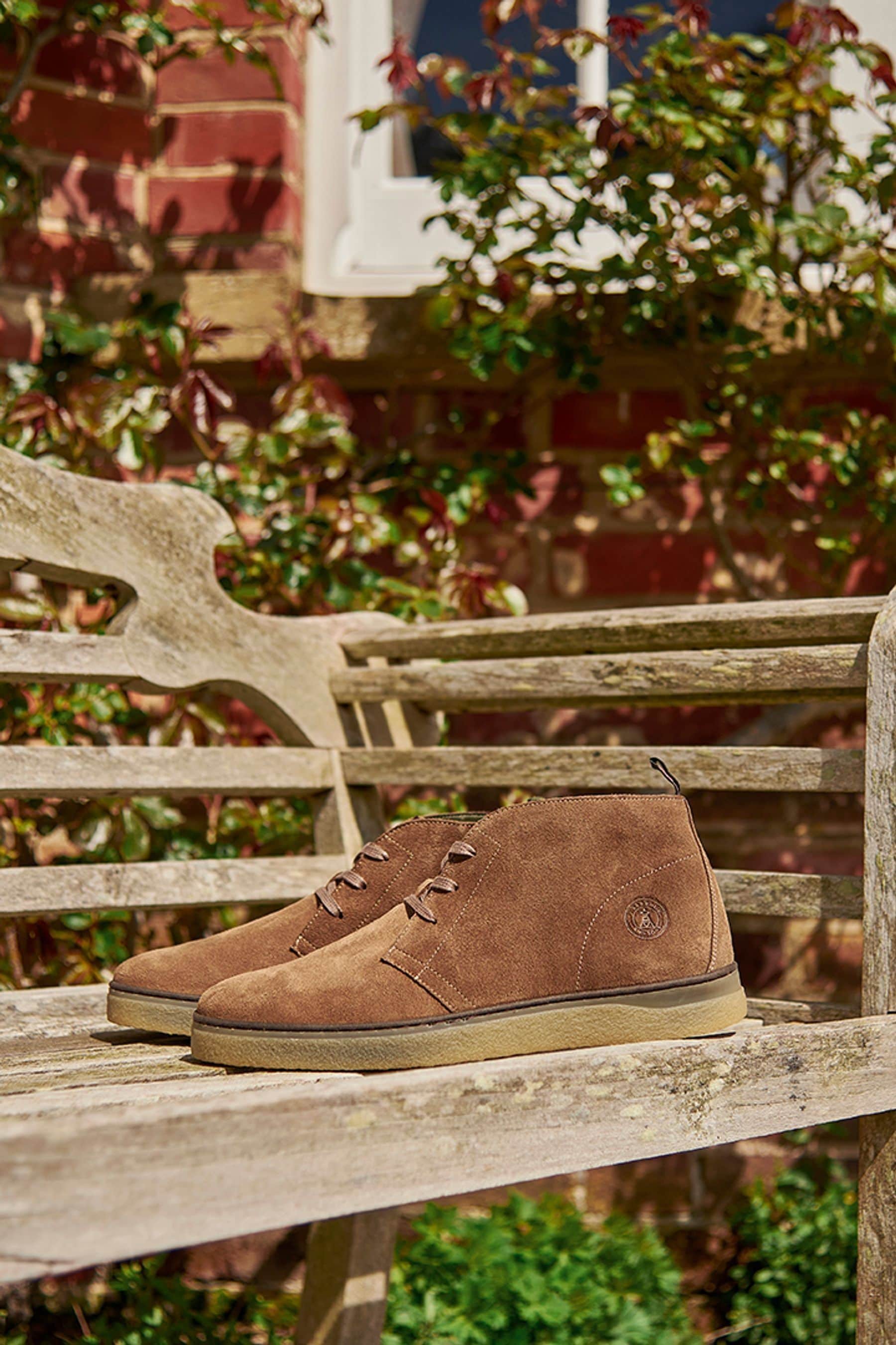 Barbour suede sale chukka boots