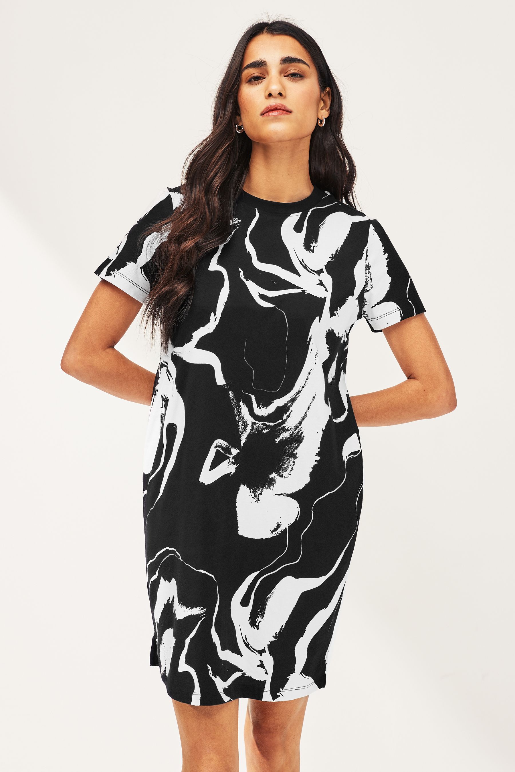 Black and smart t shirt dress clearance