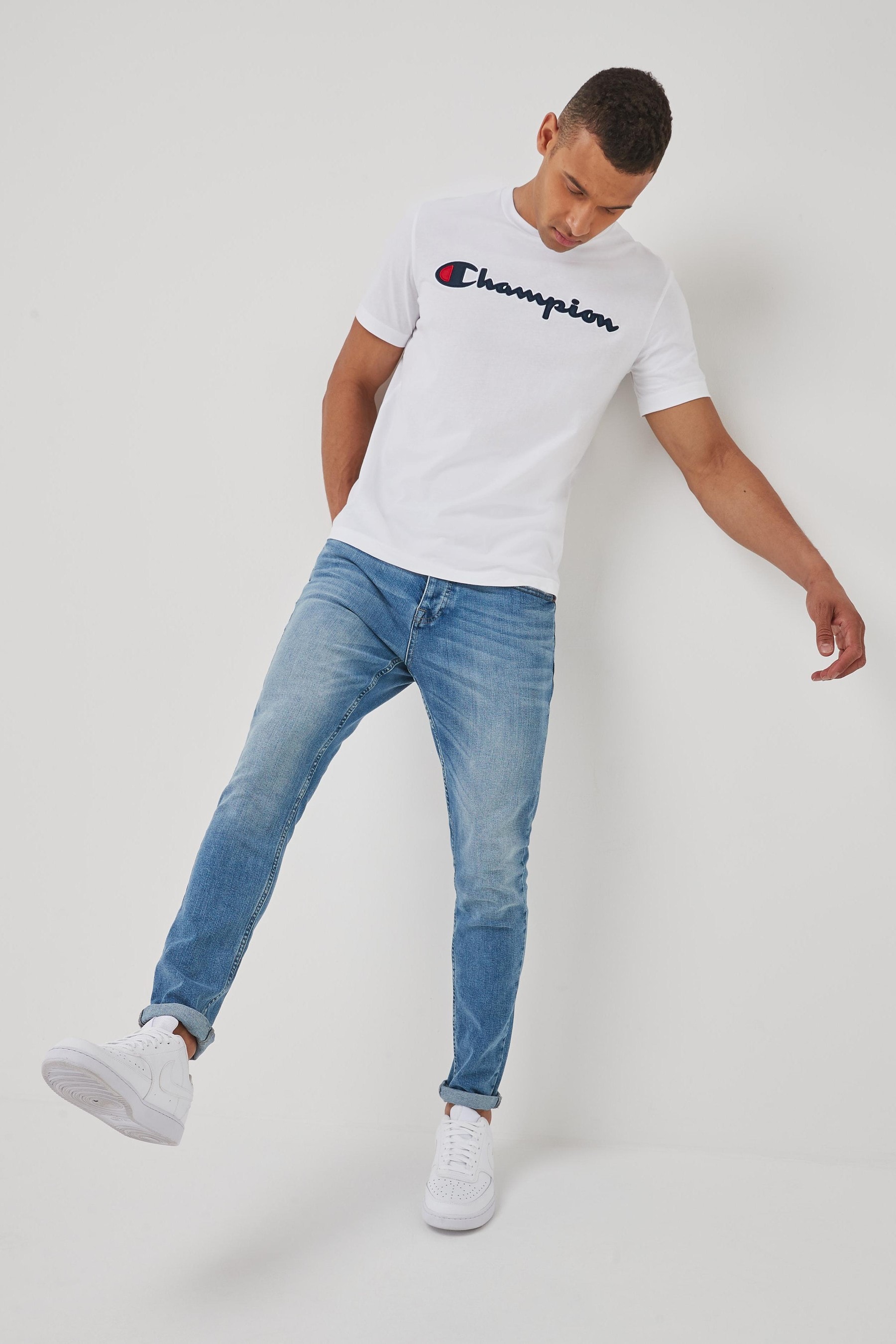 Champion t shirt outfit store