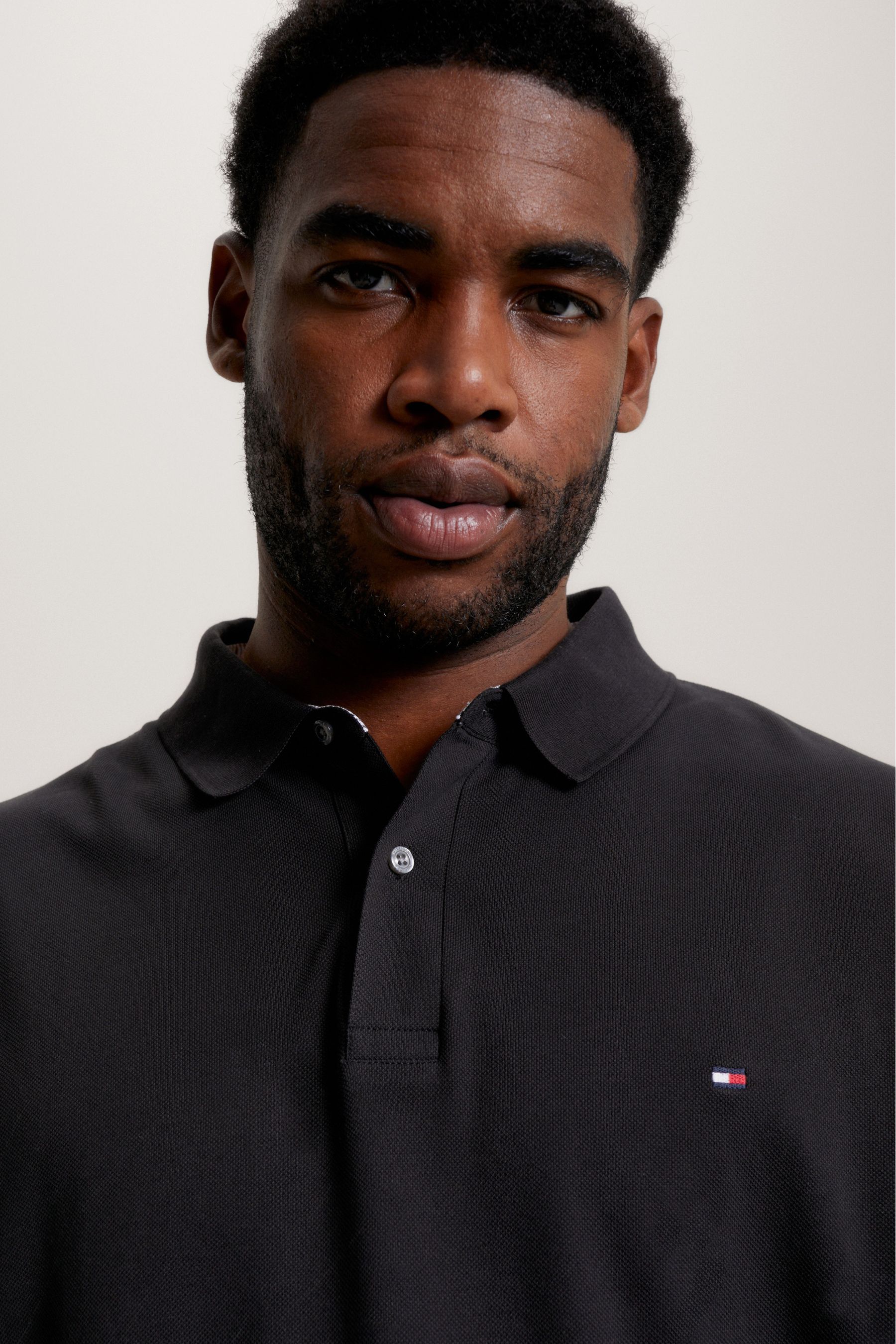 Black polo online tommy hilfiger