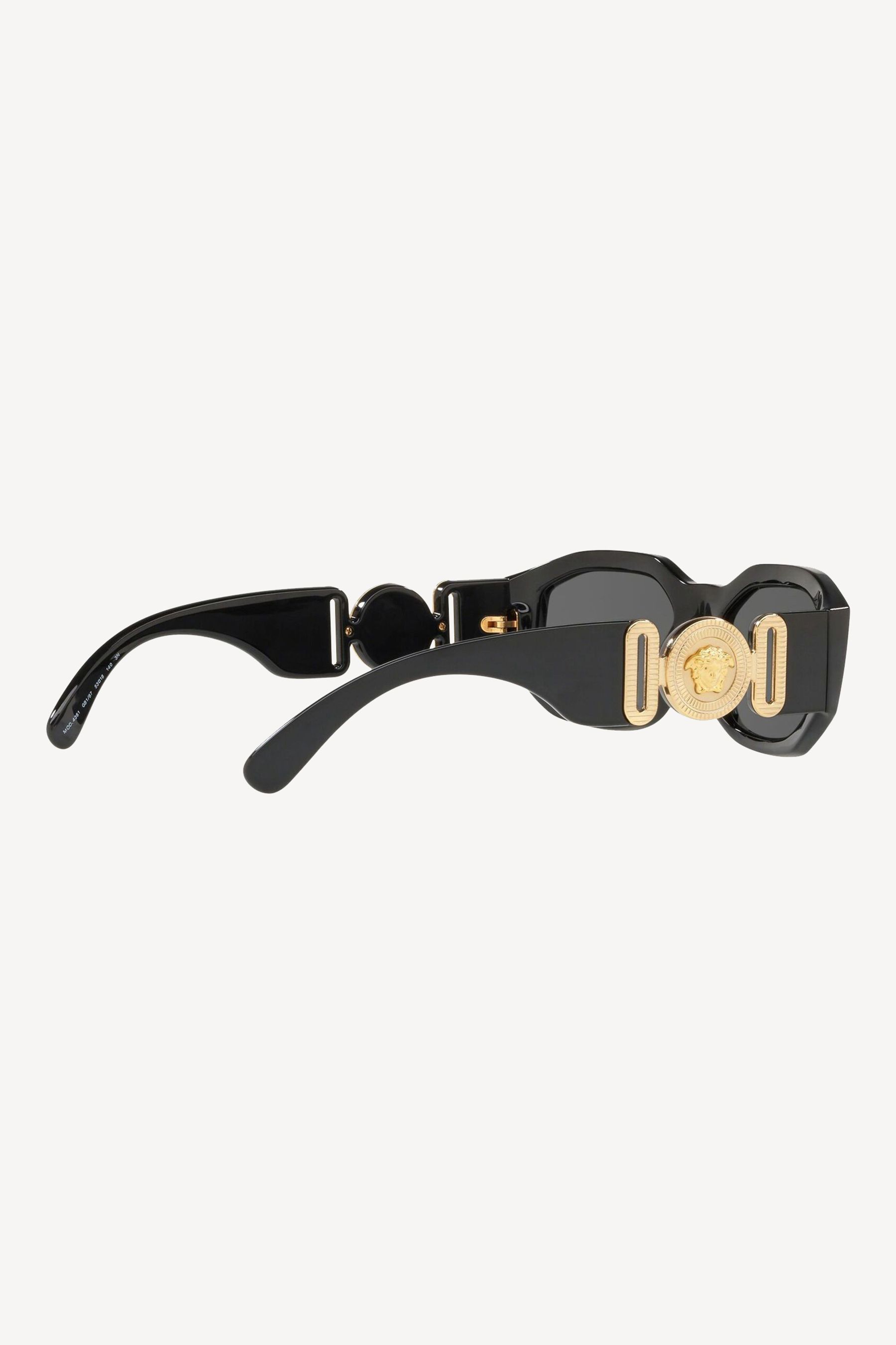 Black medusa biggie online