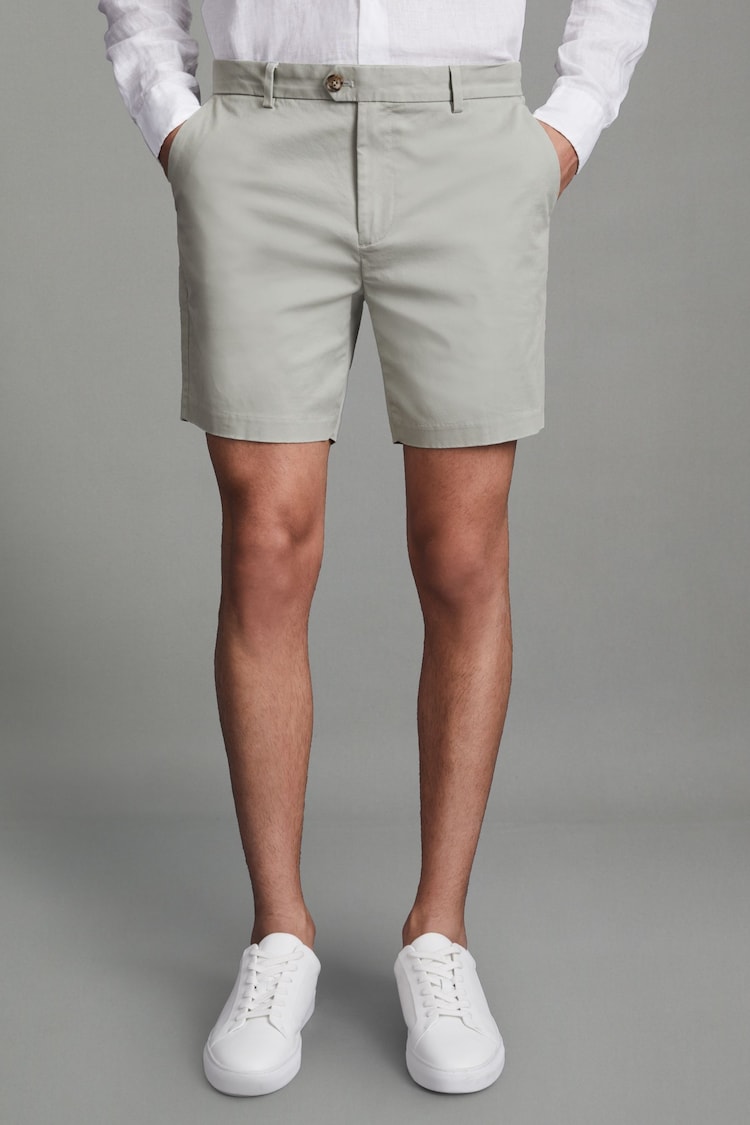 Reiss Soft Sage Wicket S Modern Fit Cotton Blend Chino Shorts - Image 1 of 5