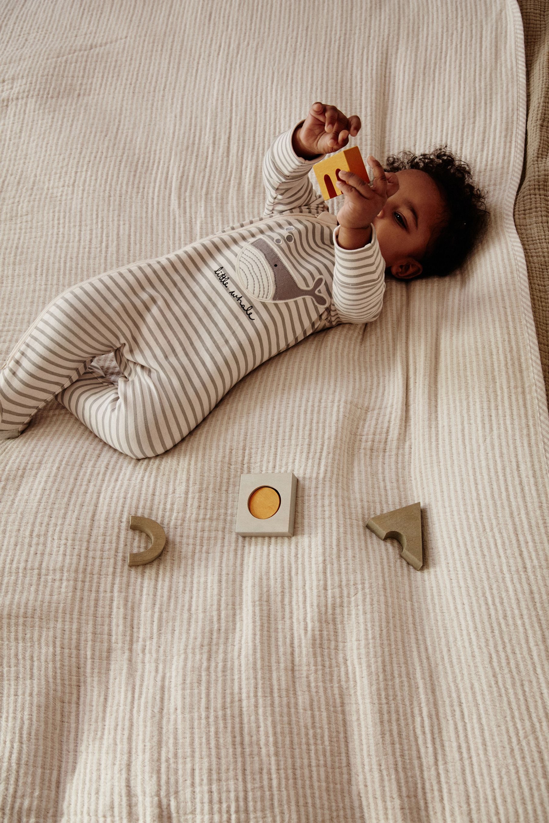 Hamptons whale baby bedding outlet