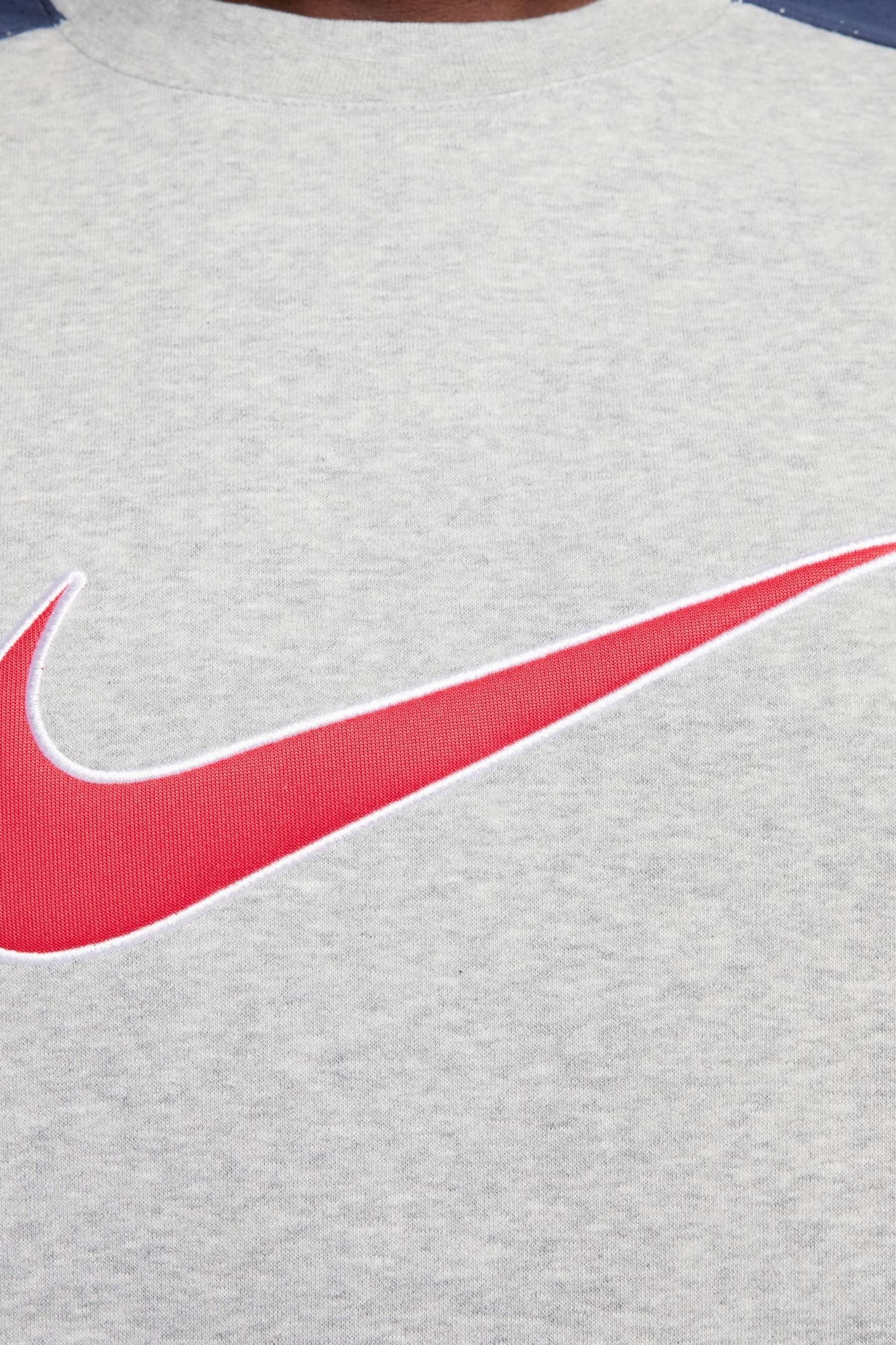 Nike sportswear colour block crew sweatshirt deals