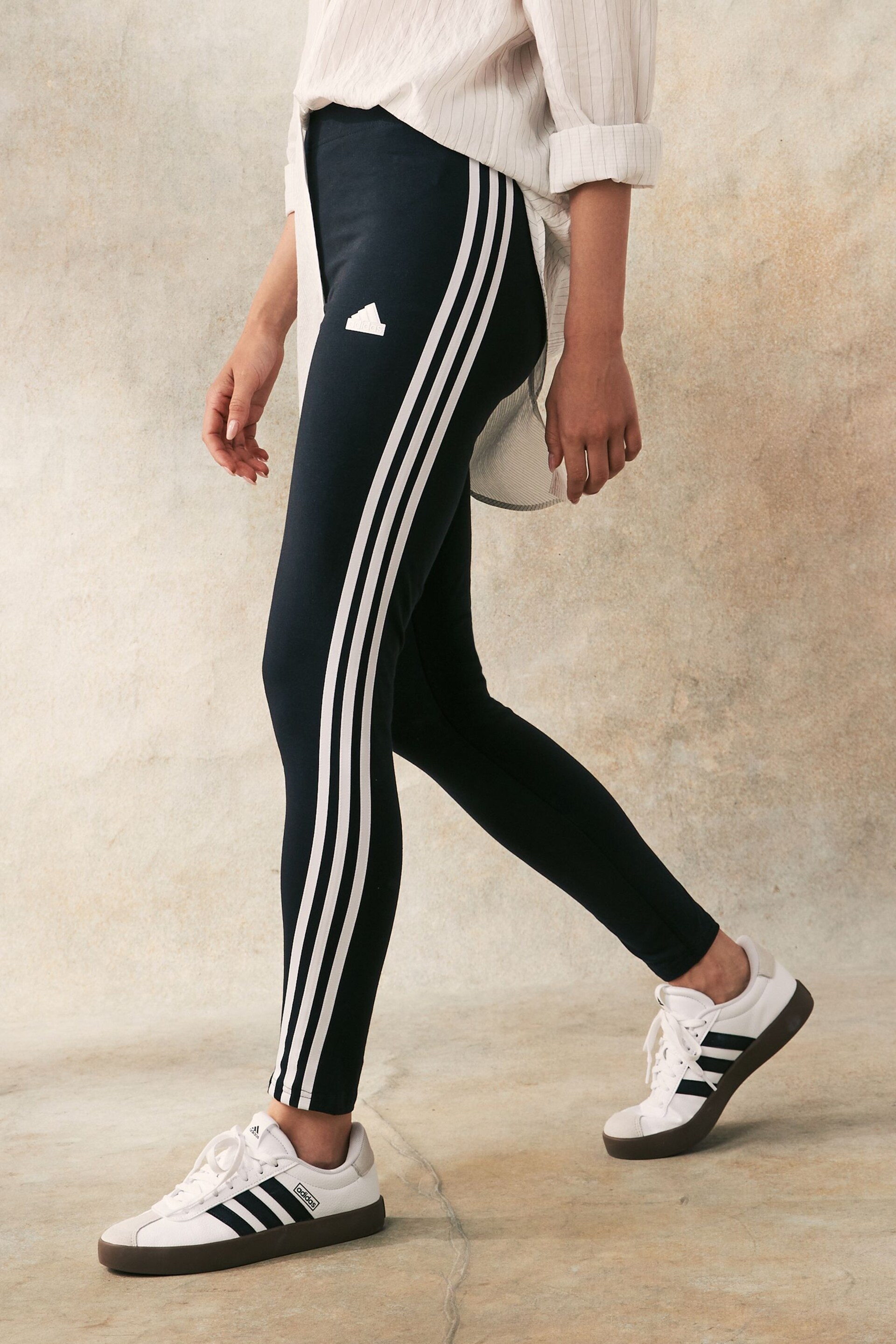 adidas Black Sportswear Future Icons 3-Stripes Leggings - Image 3 of 6