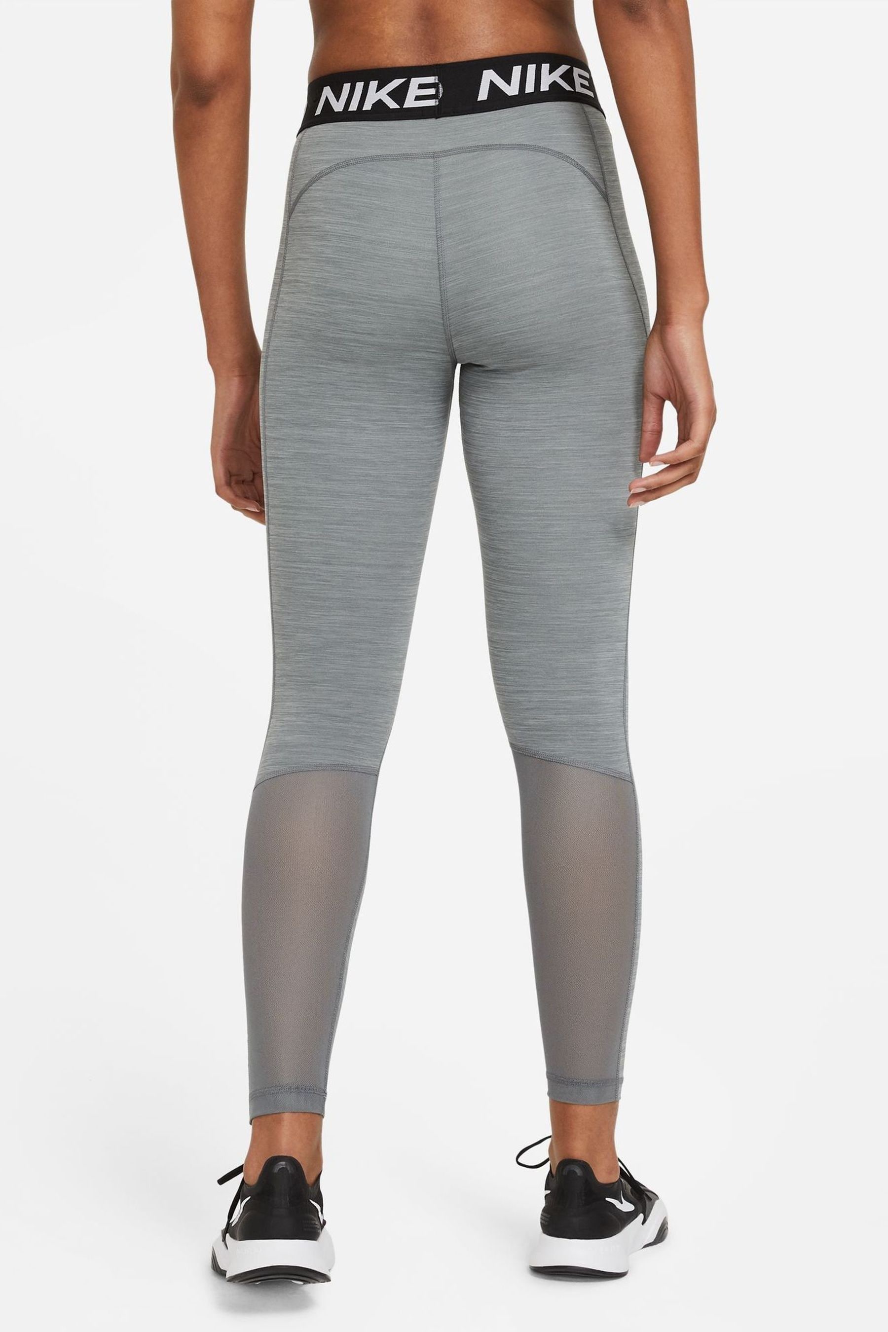 Nike Pro Dri-FIT Older Kids' (Girls') Leggings. Nike FI