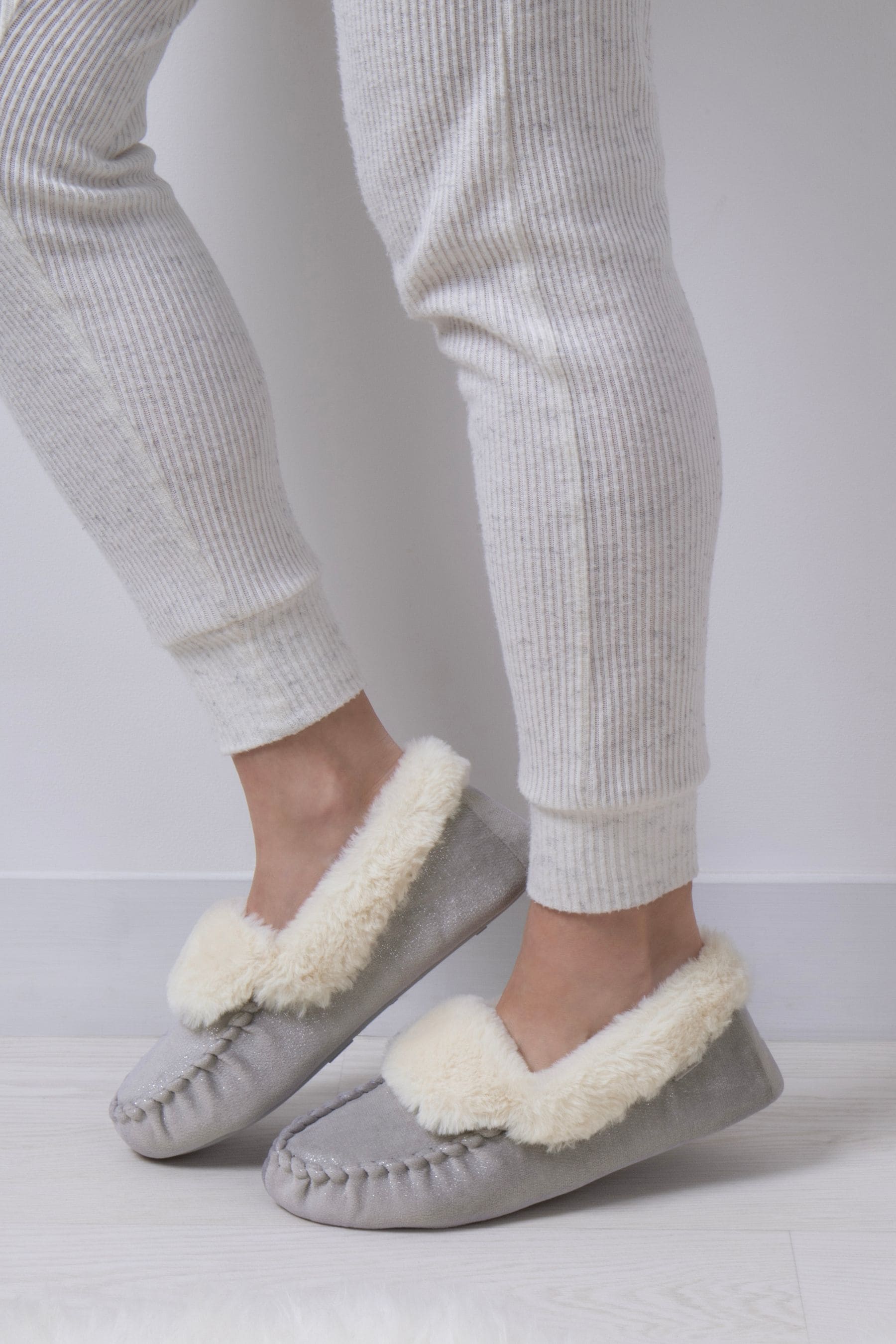 Sparkle slippers shop