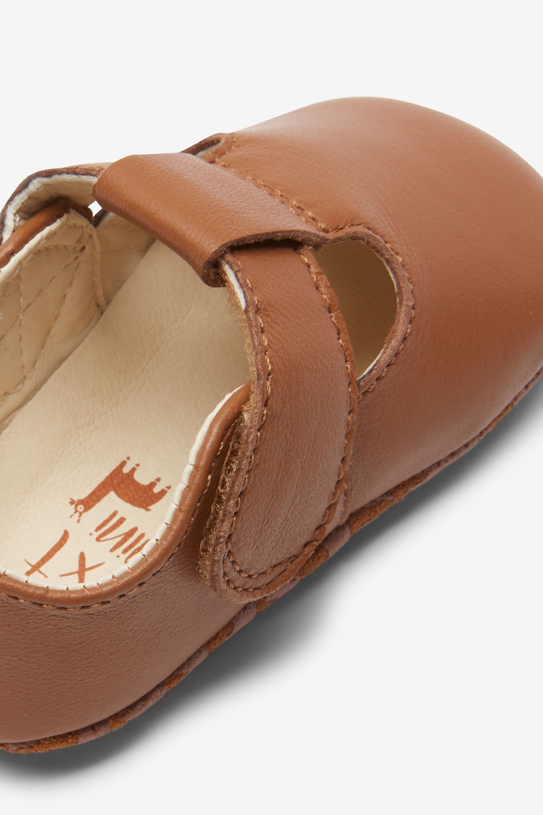 Tan baby shoes discount