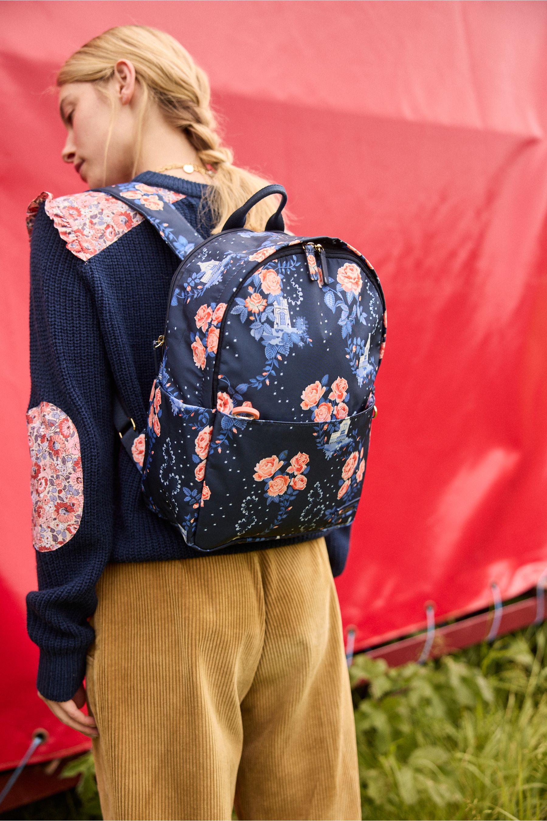 Kaufe Sie Marineblau mit floralem Muster Cath Kidston Kompakt Rucksack bei Next Deutschland