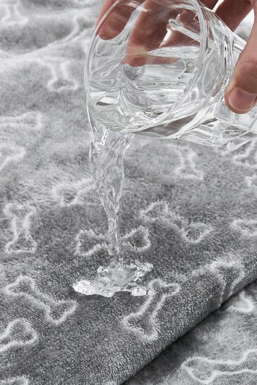 Buy Silentnight Grey Waterproof Pet Blanket from the Next UK online shop