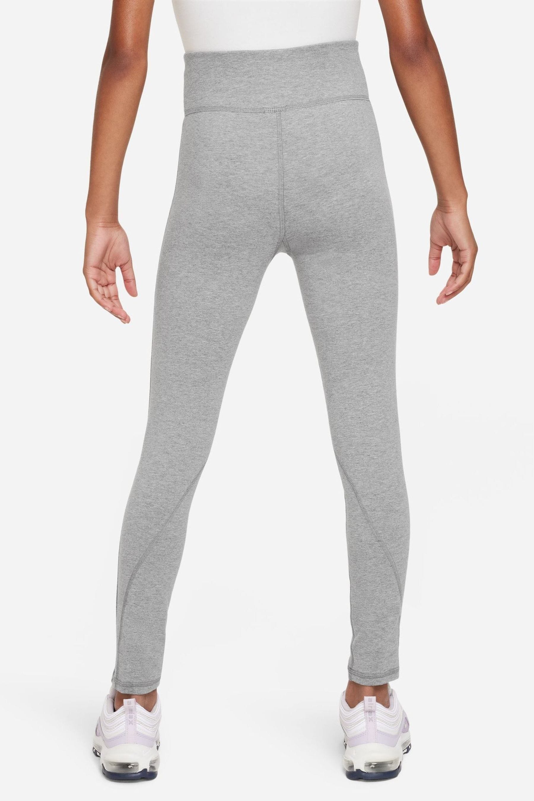 Light grey best sale leggings nike