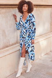 Sosandar Blue Print Blouson Sleeve Wrap Jersey Midi Dress - Image 5 of 6