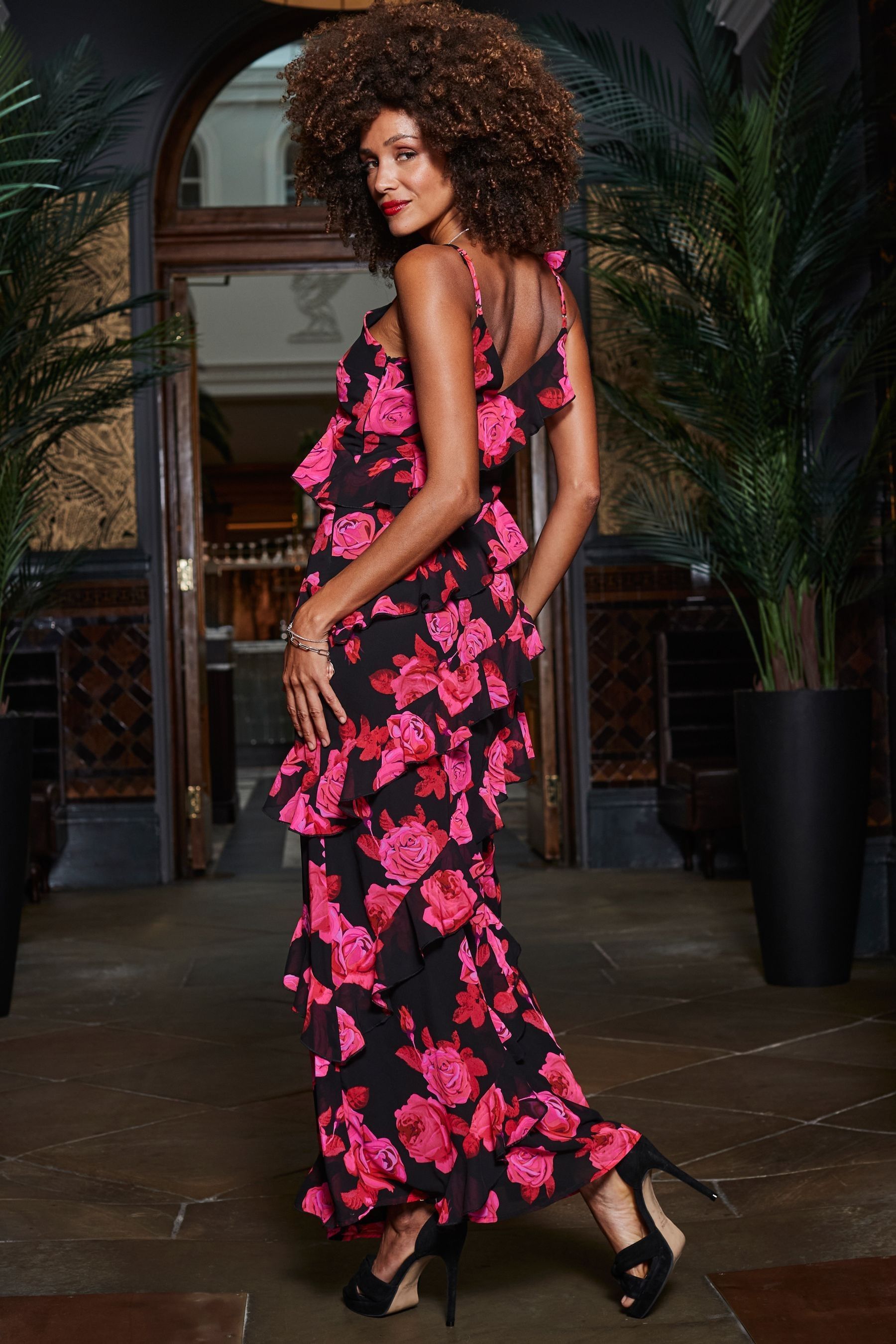 Lipsy lara print deals ruffle maxi dress