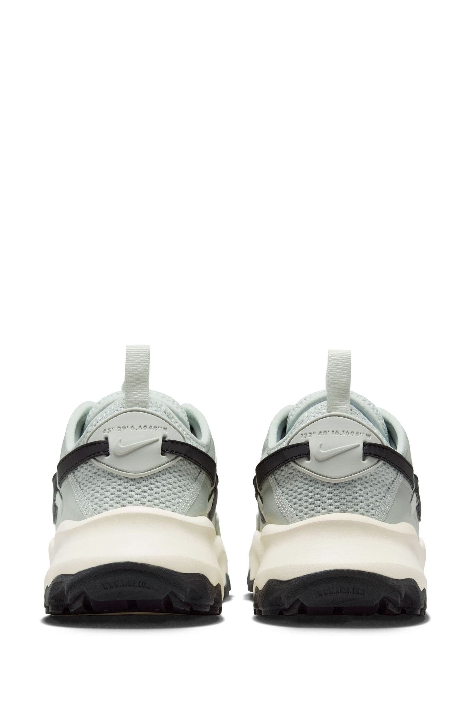 Peach nike trainers on sale