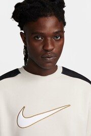 Nike Cream/Black Sportswear Colourblock Crew Sweatshirt - Image 4 of 6