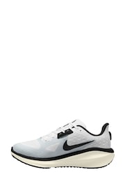 Nike Light Blue Vomero 17 Road Running Trainers - Image 2 of 4