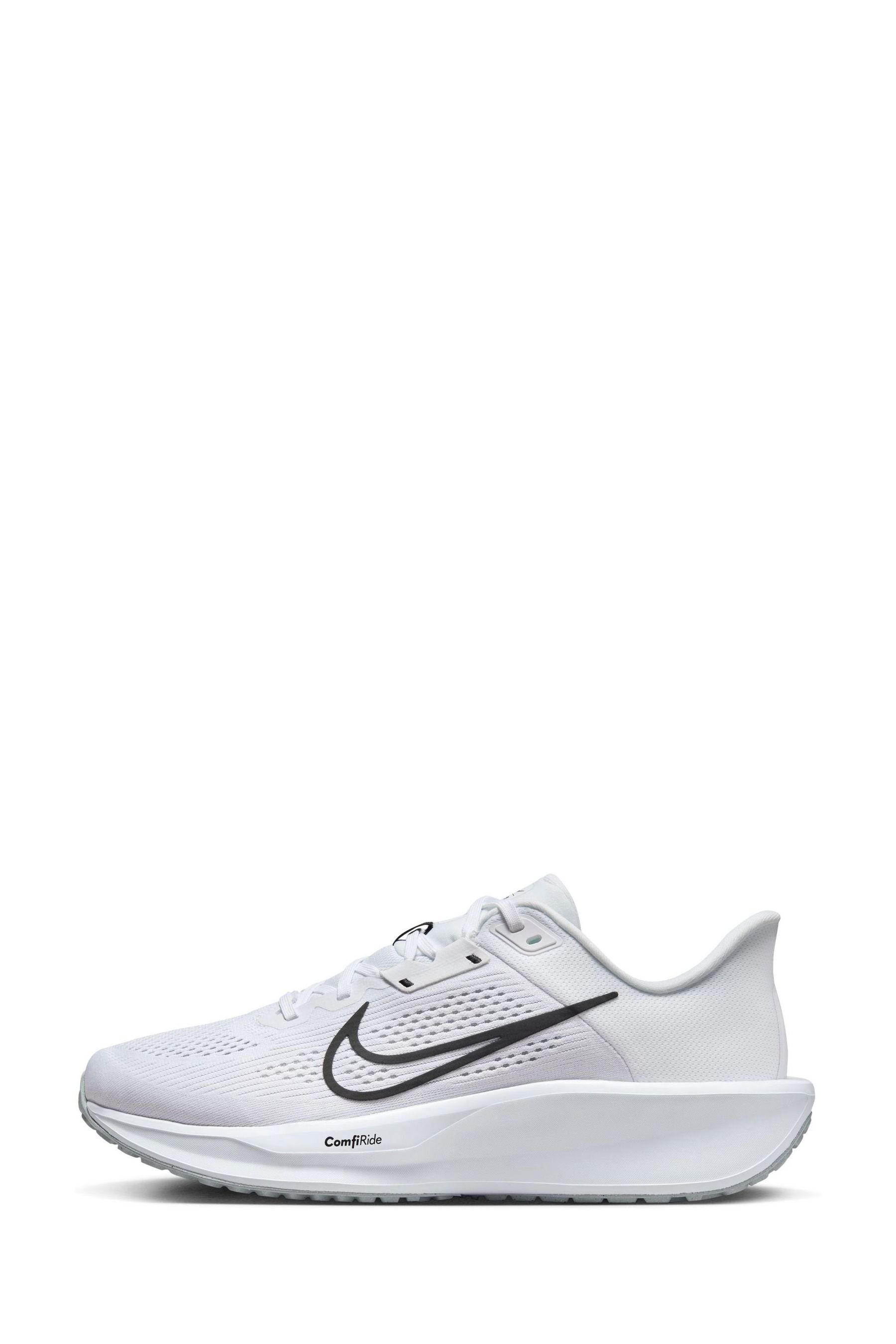 Sports shoes nike white top