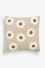 Natural 50 x 50cm Tufted Daisy Cushion - Image 3 of 4