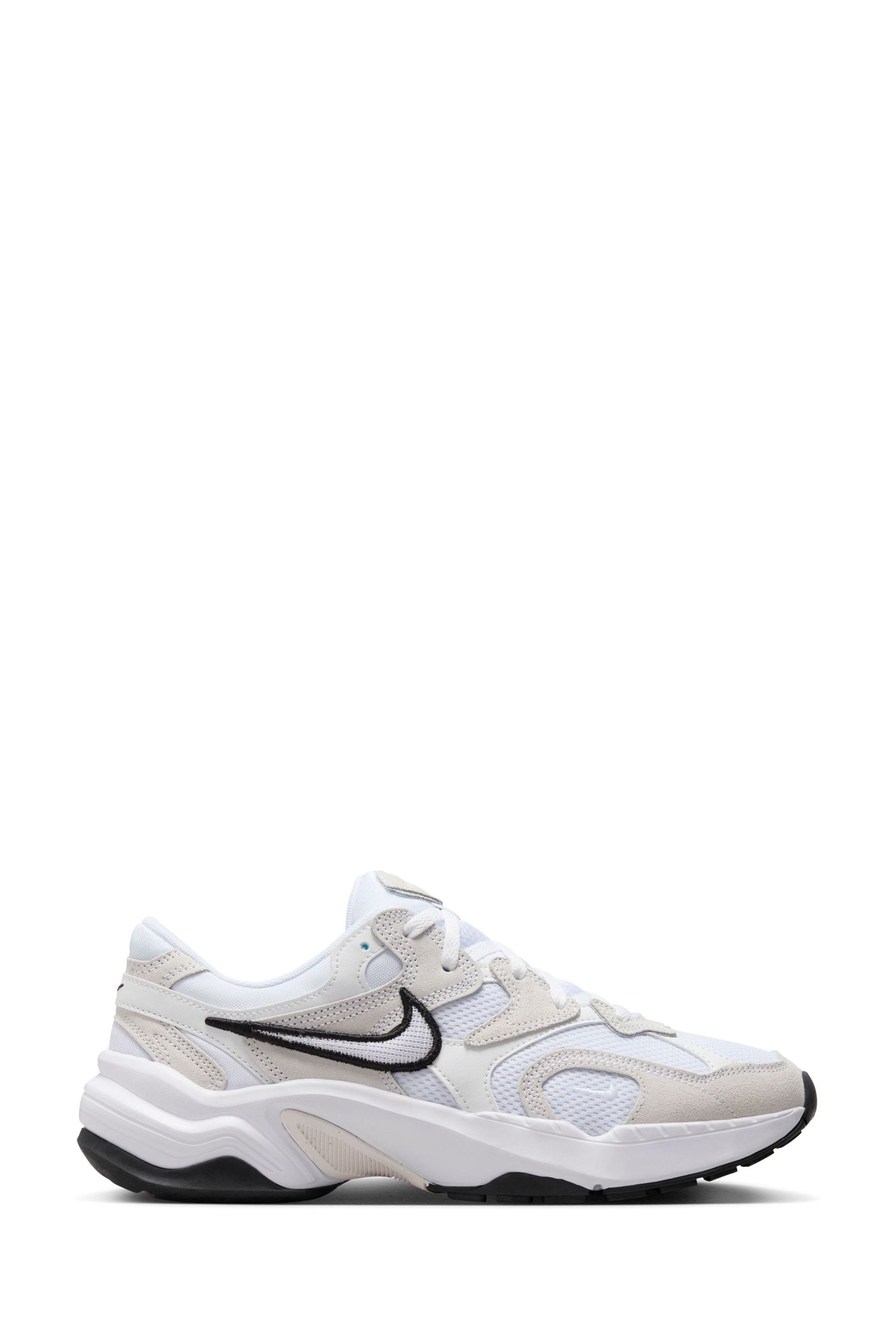 Nike trainers beige on sale
