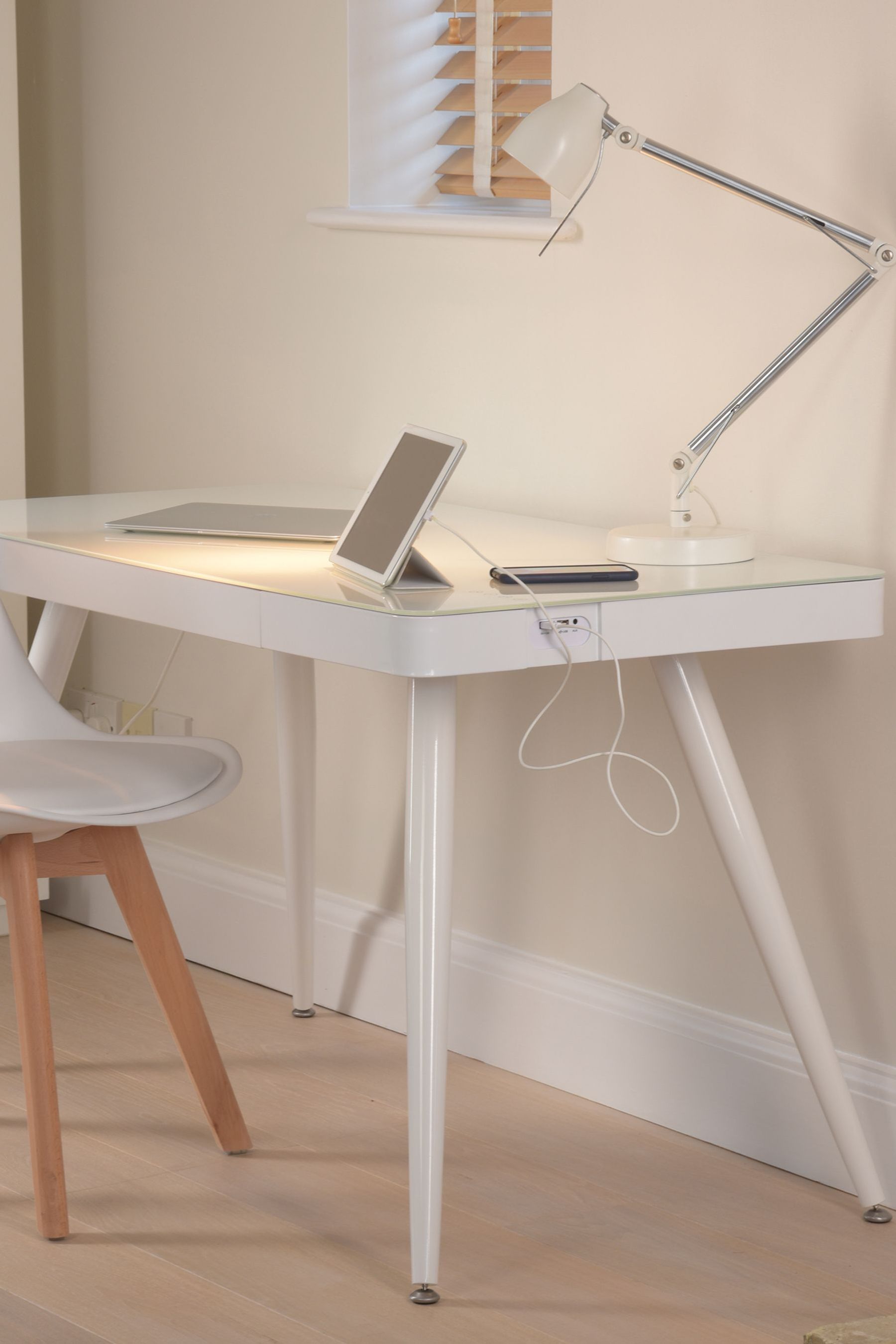Smart top desk white