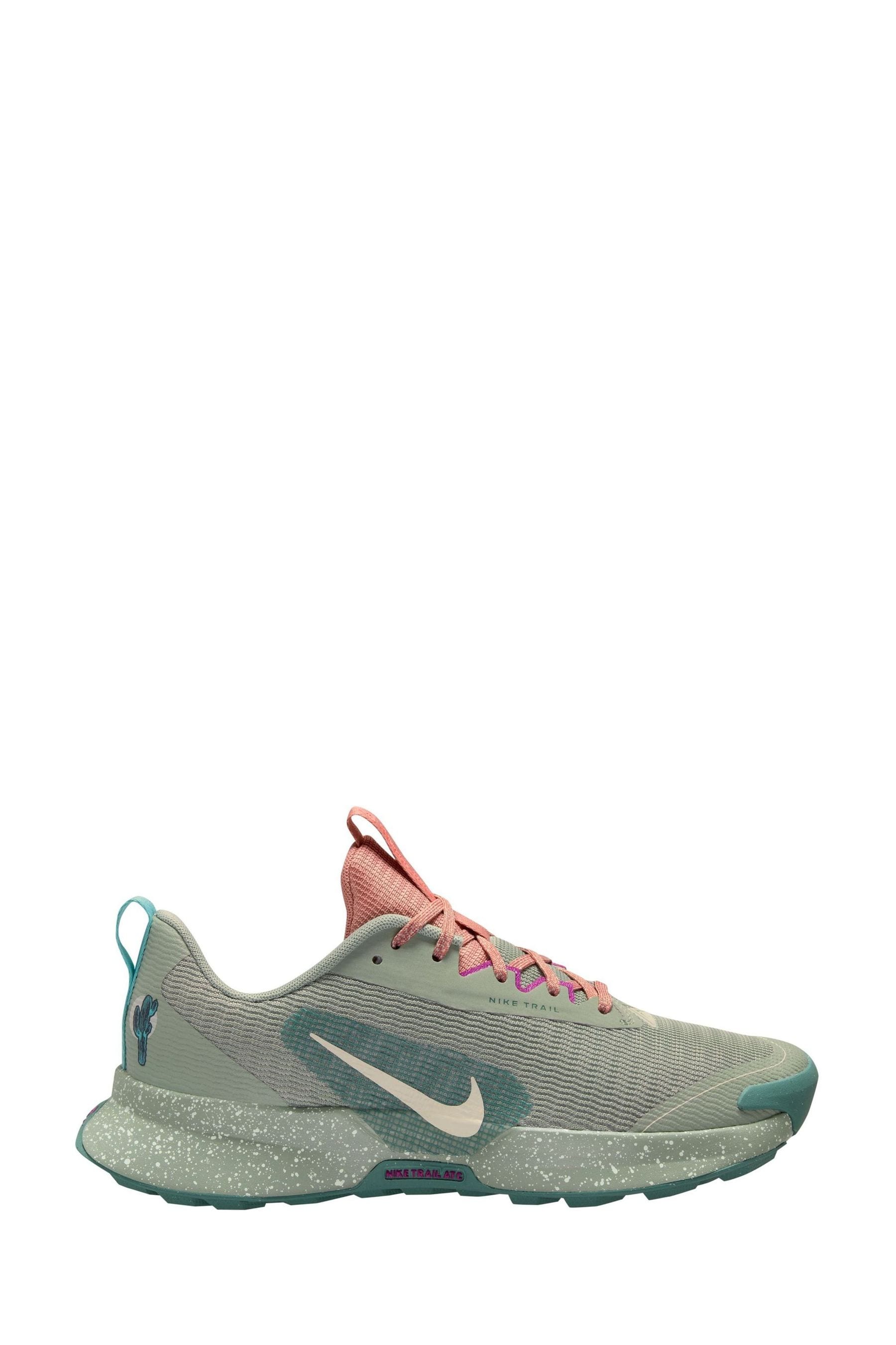 Trail trainers nike on sale