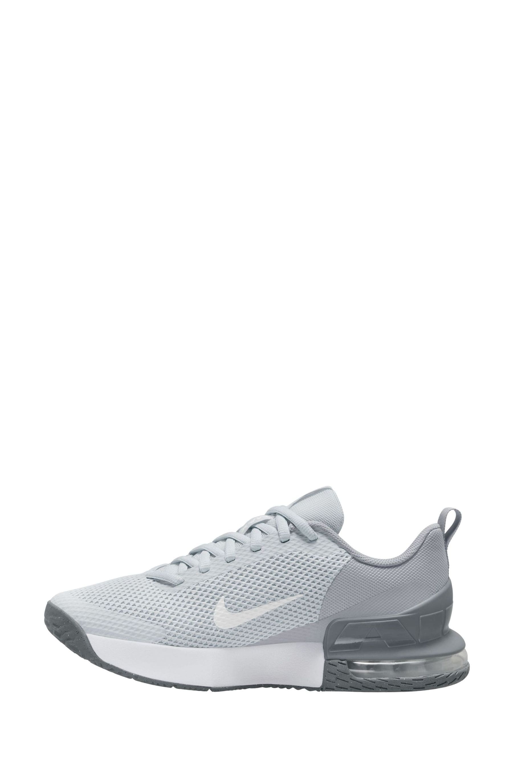 Grey nike gym trainers 2025