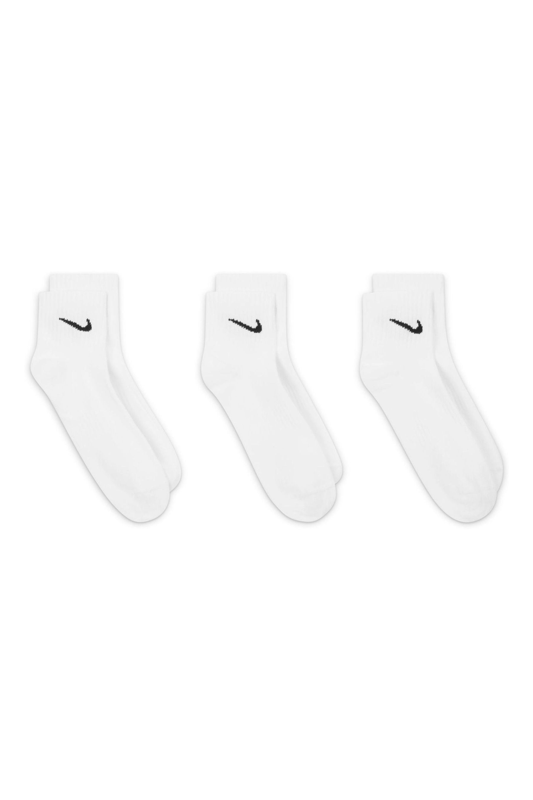 Nike ankle cut socks top