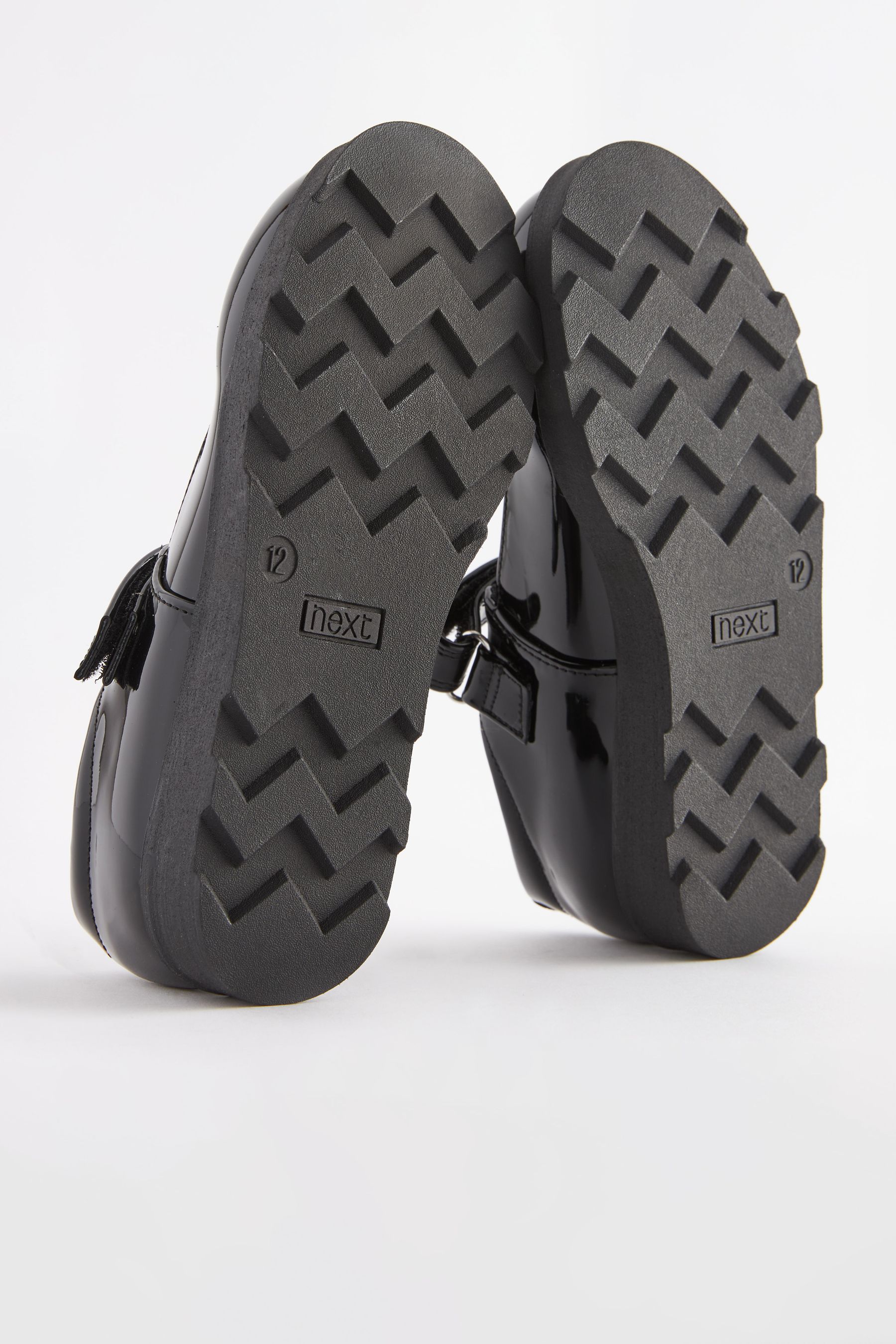 Black rainy shoes for school discount