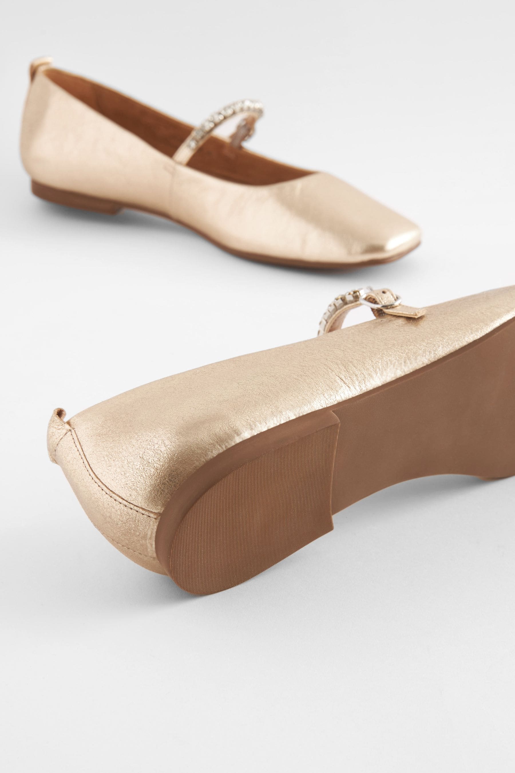 Nude mary clearance jane flats