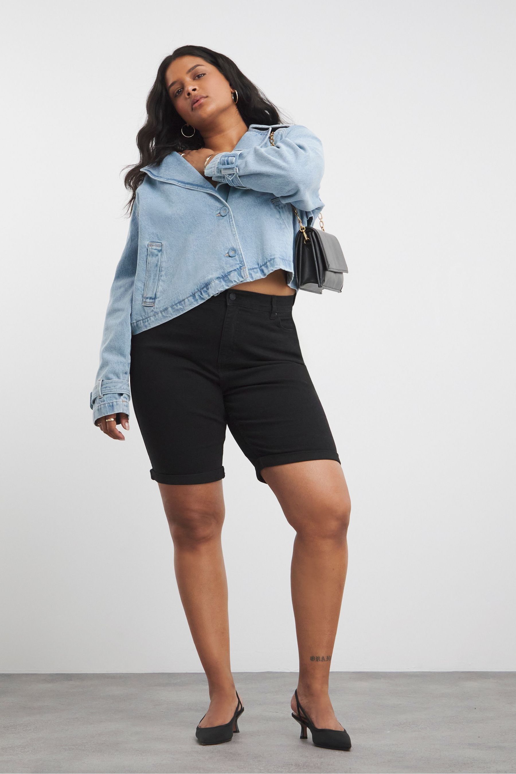 Black denim hot sale knee shorts