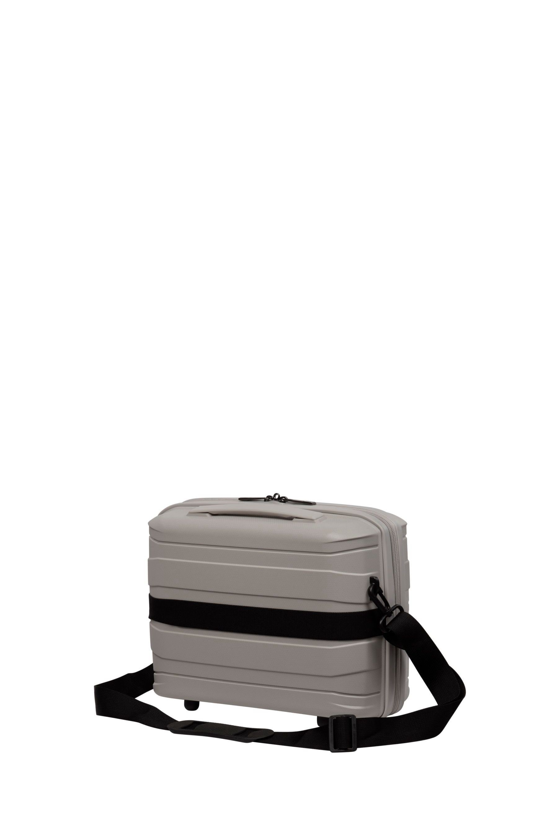It luggage vanity 2025 case