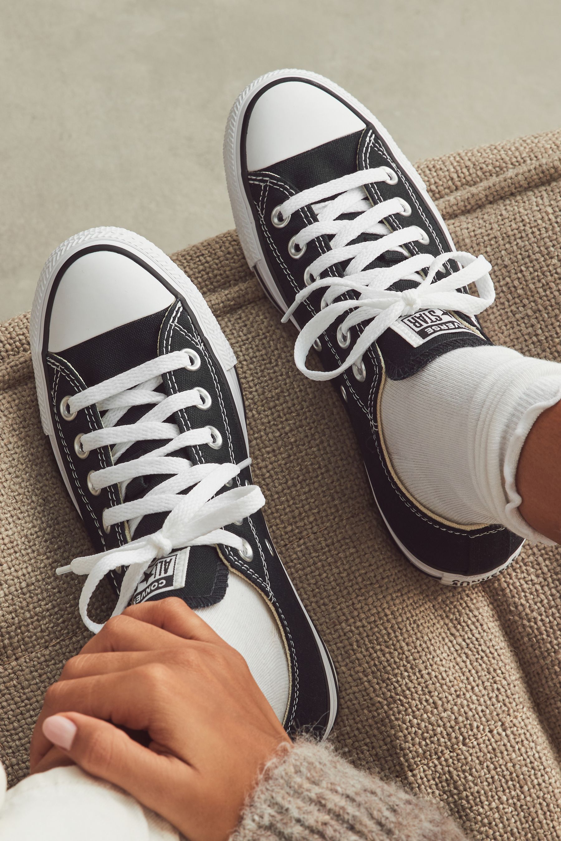 Converse slim ox high tops deals
