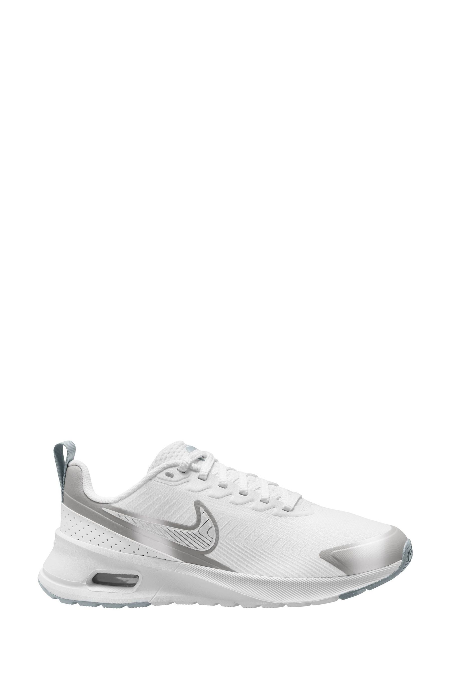 Silver nike online clearance