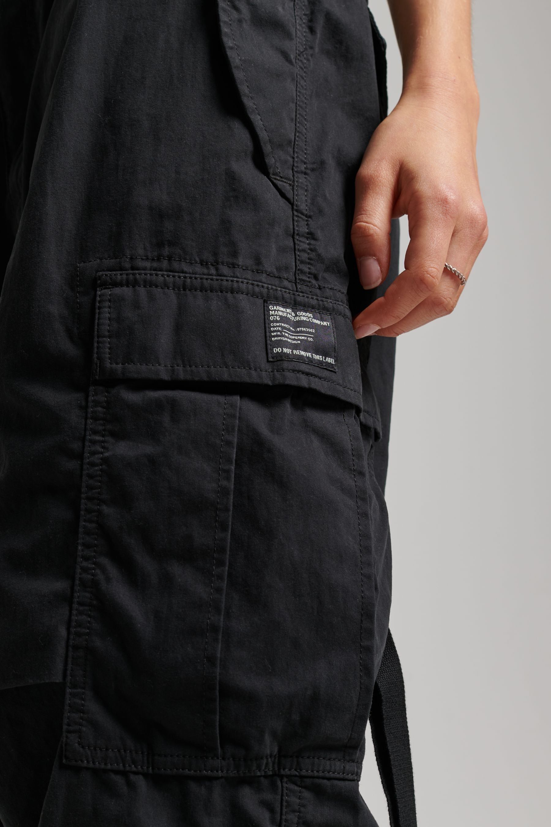 Grip cargo pants store
