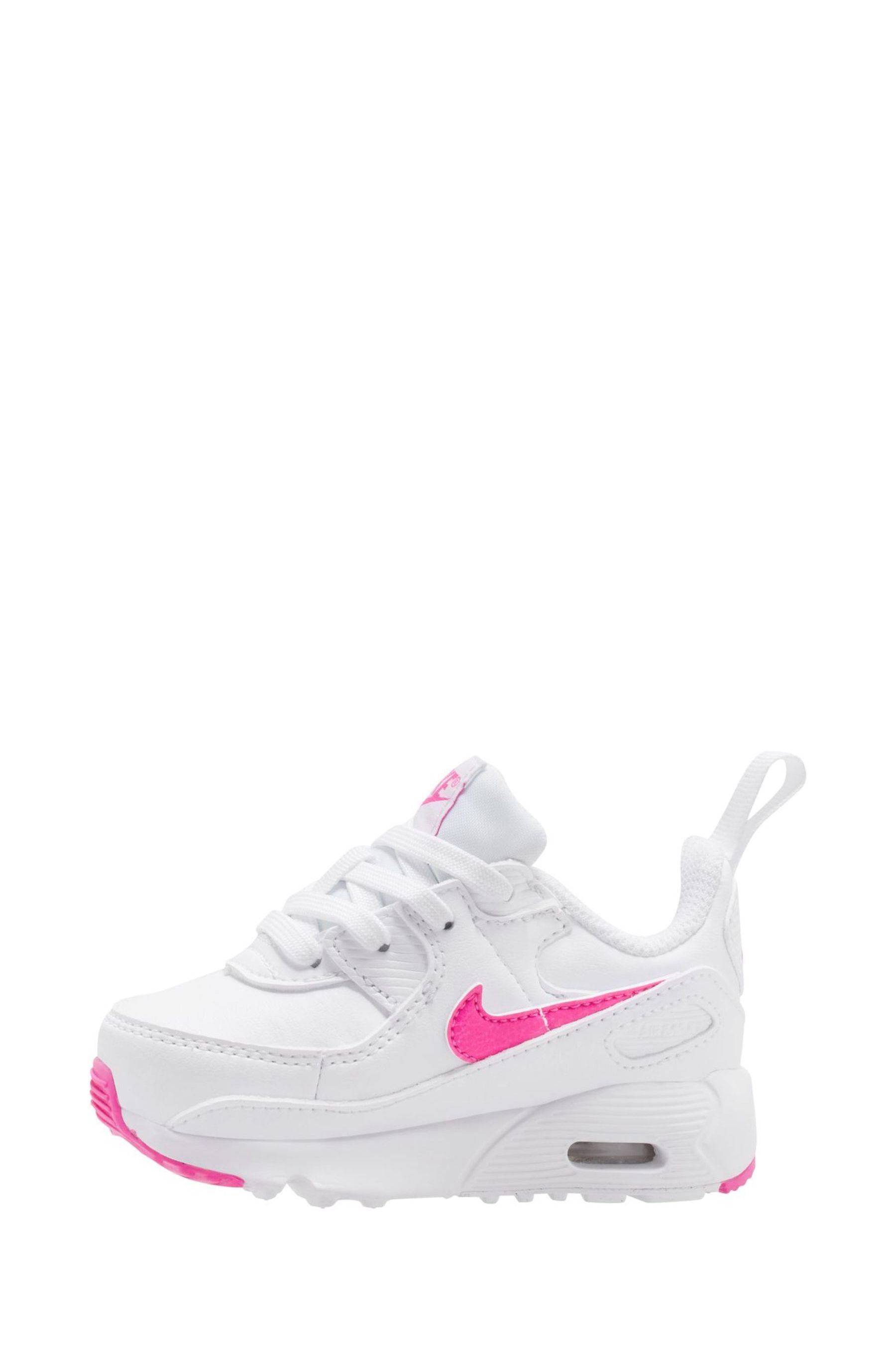 Infant white nike trainers deals