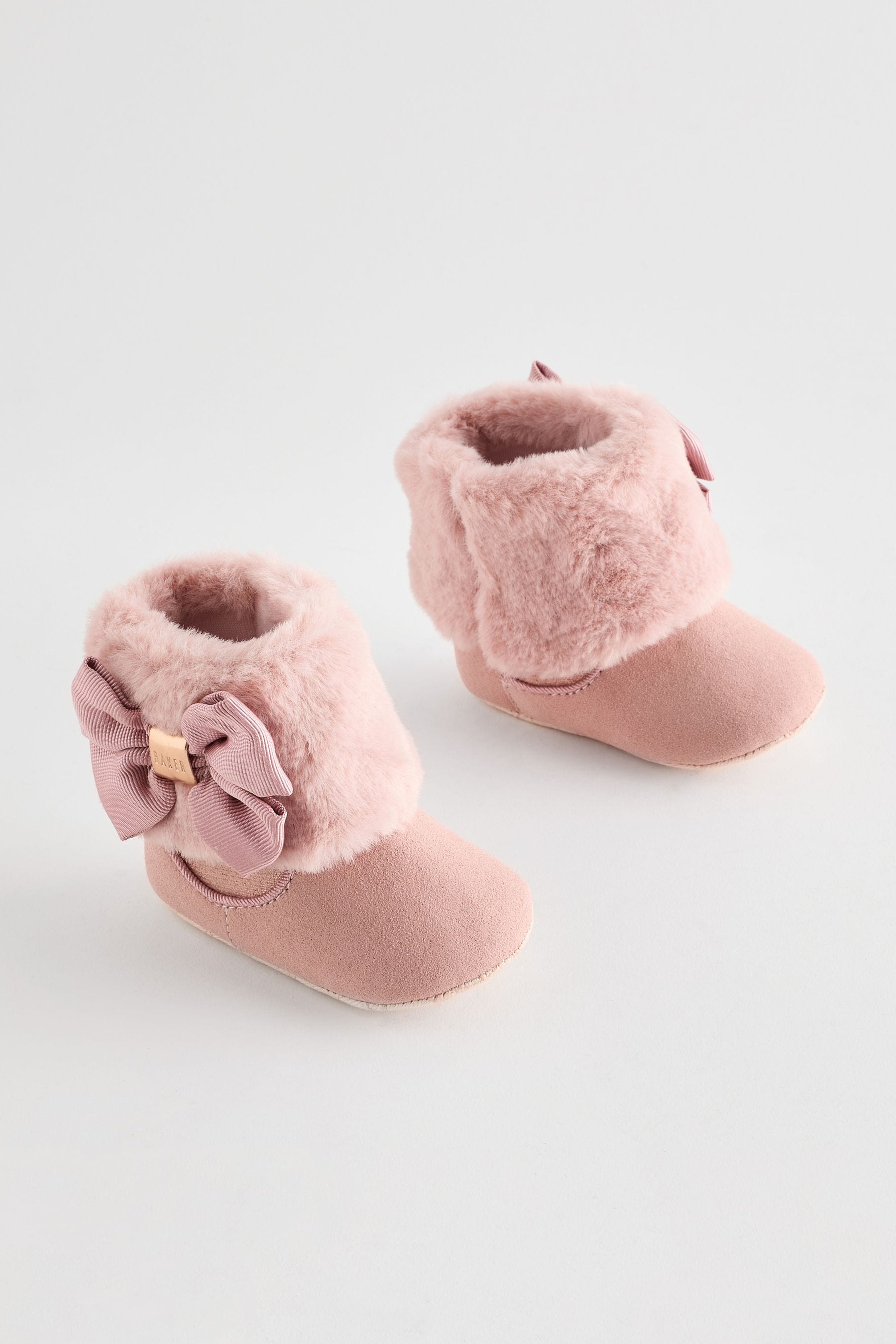 Cute boots for baby girl 2025