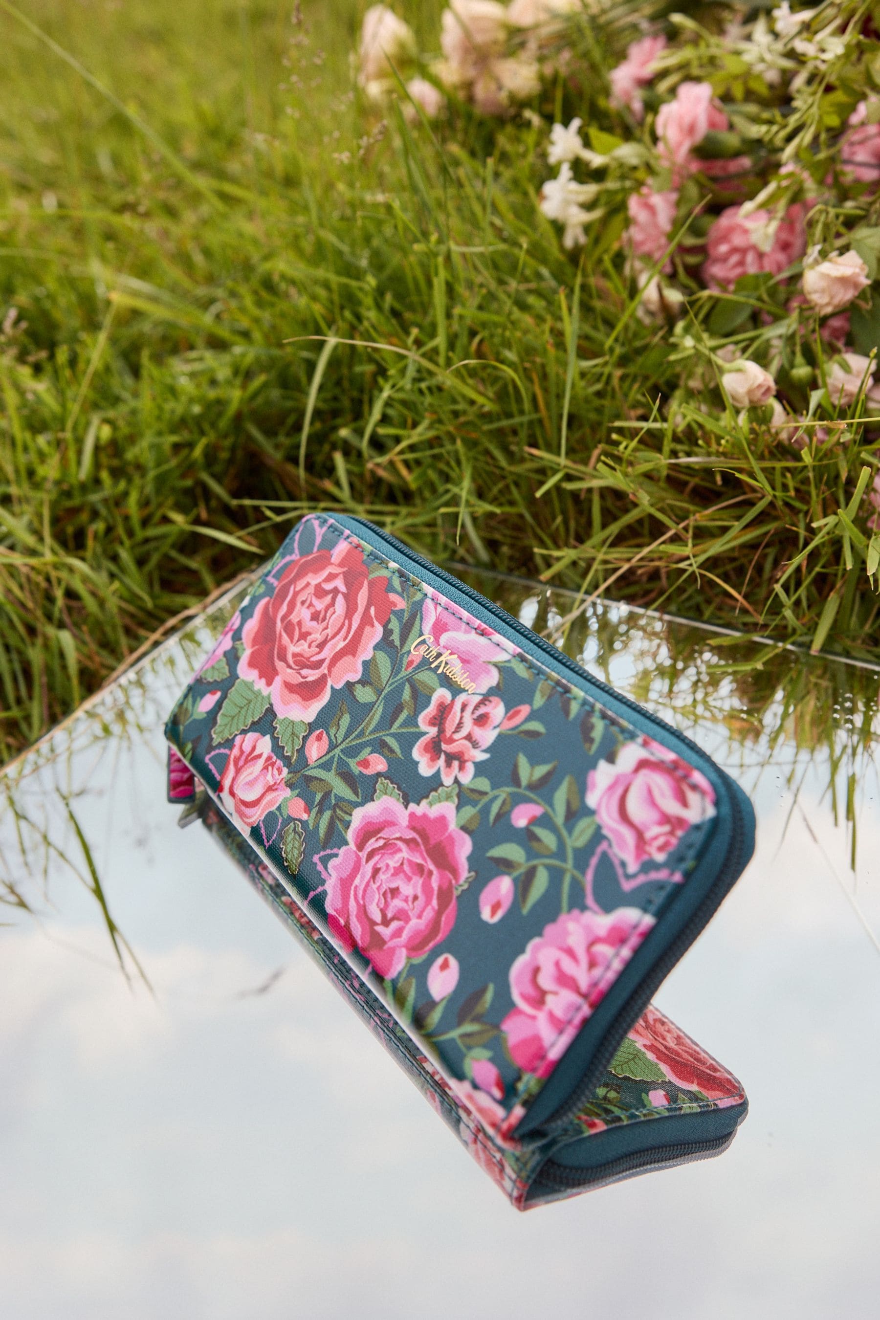 Cath Kidston Green Rose Continental Zip Card and Coin Wallet