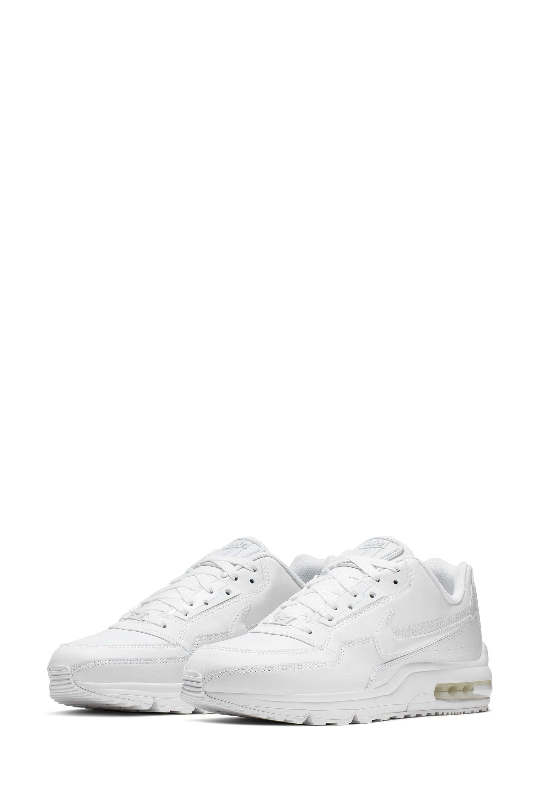 Mens white nike trainers uk new arrivals