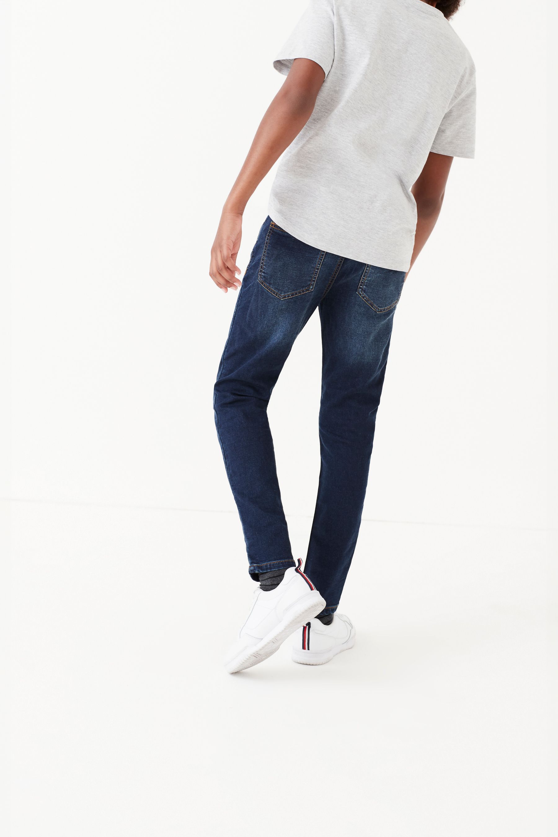Boys wearing skinny jeans top