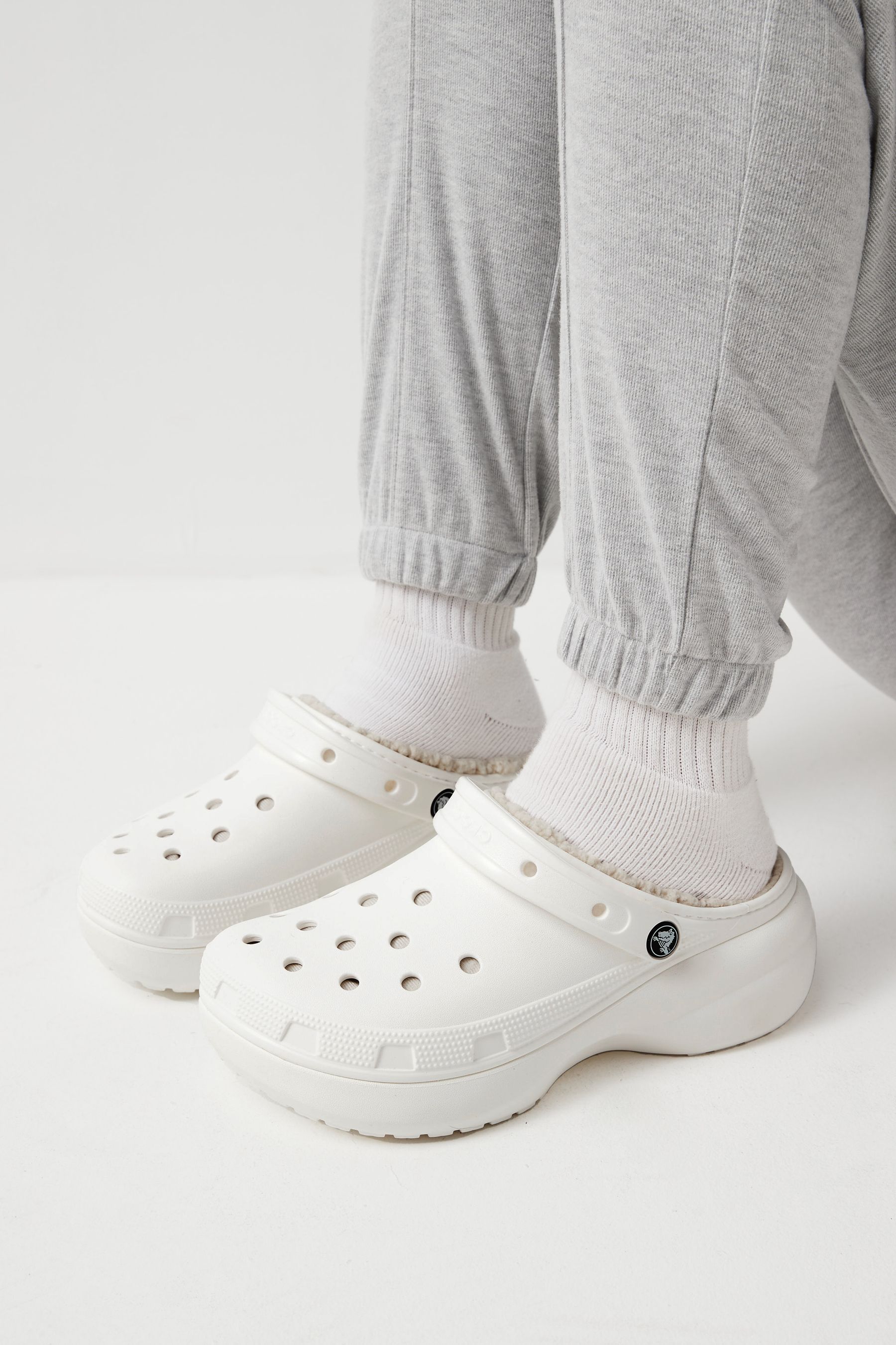 Classic lined crocs white best sale