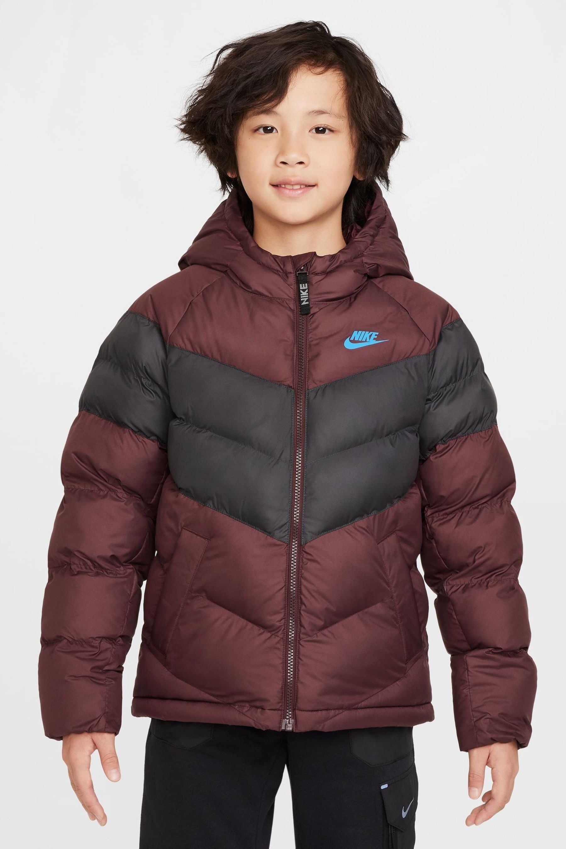 Nike synthetic fill hooded jacket on sale