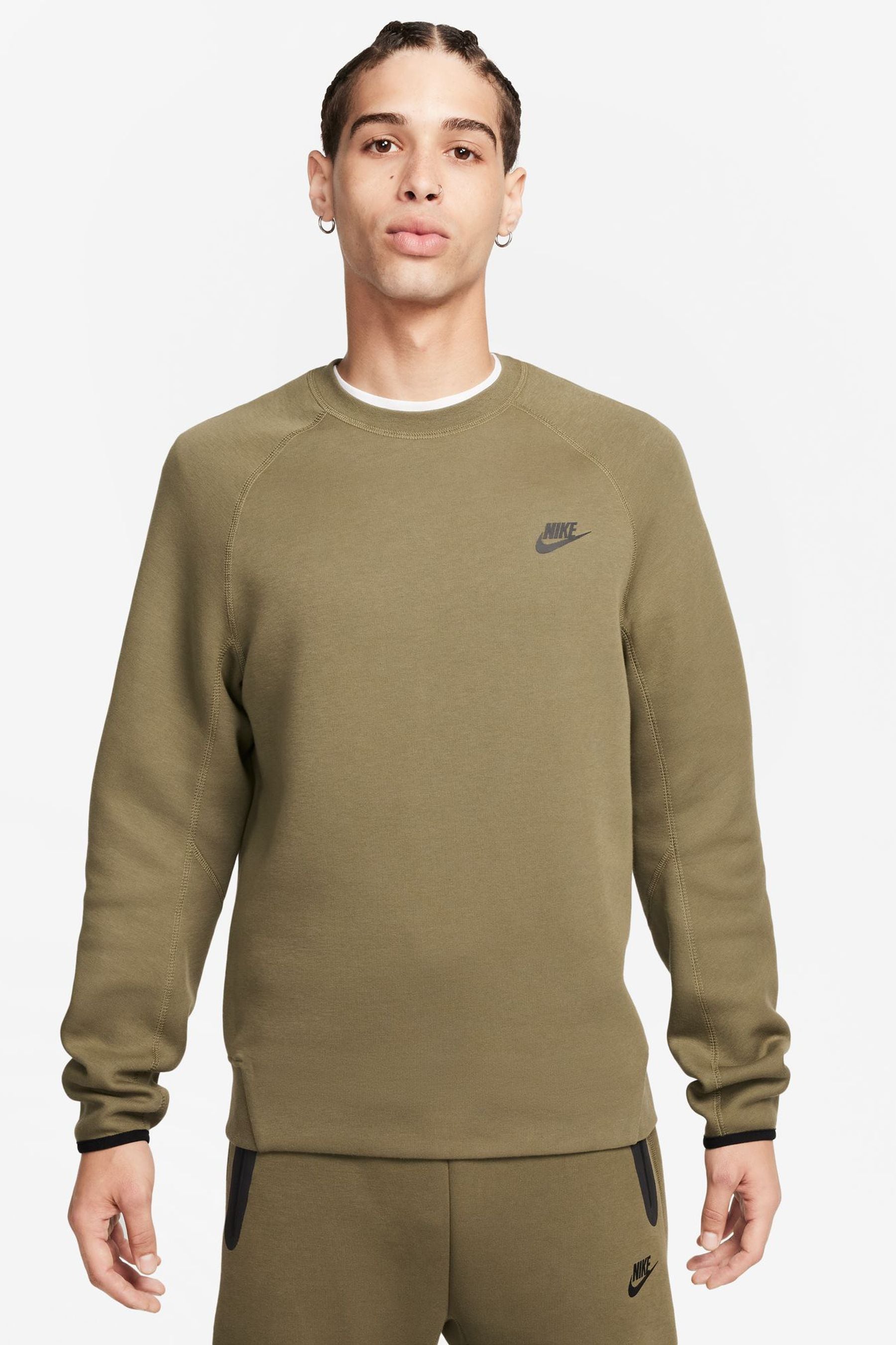 Nike olive green crew neck outlet